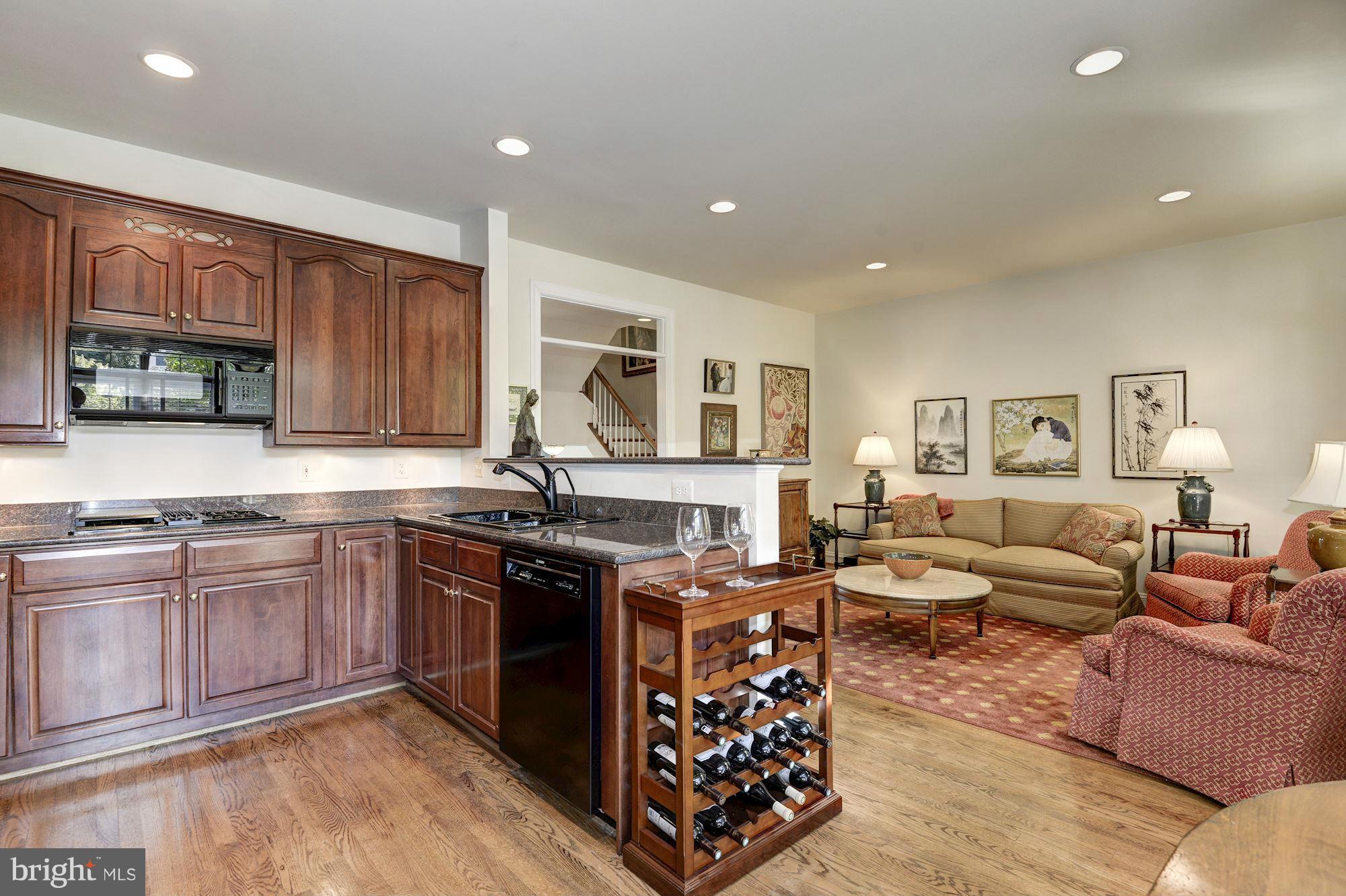 PALISADES PARK - Residential