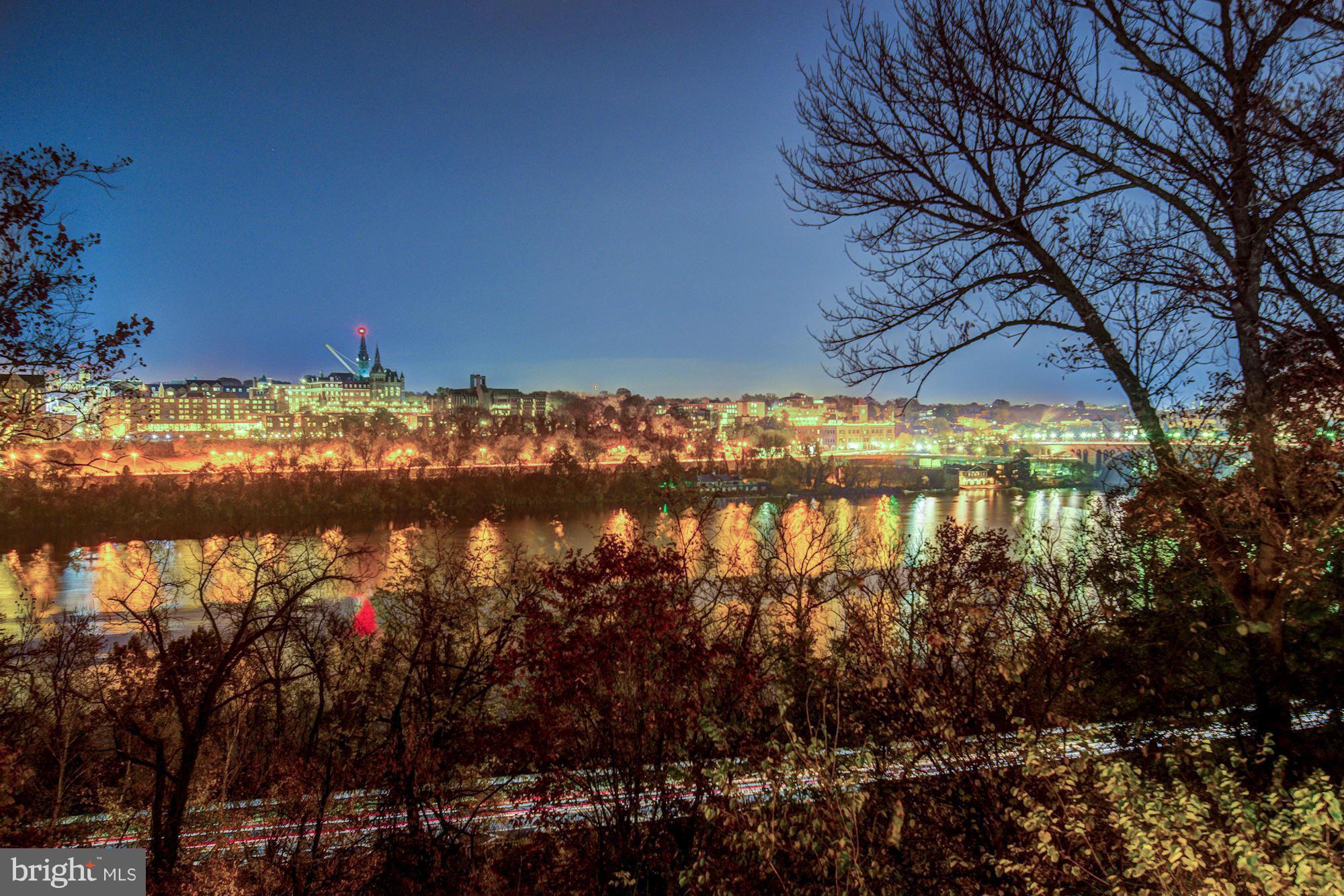 PALISADES PARK - Residential