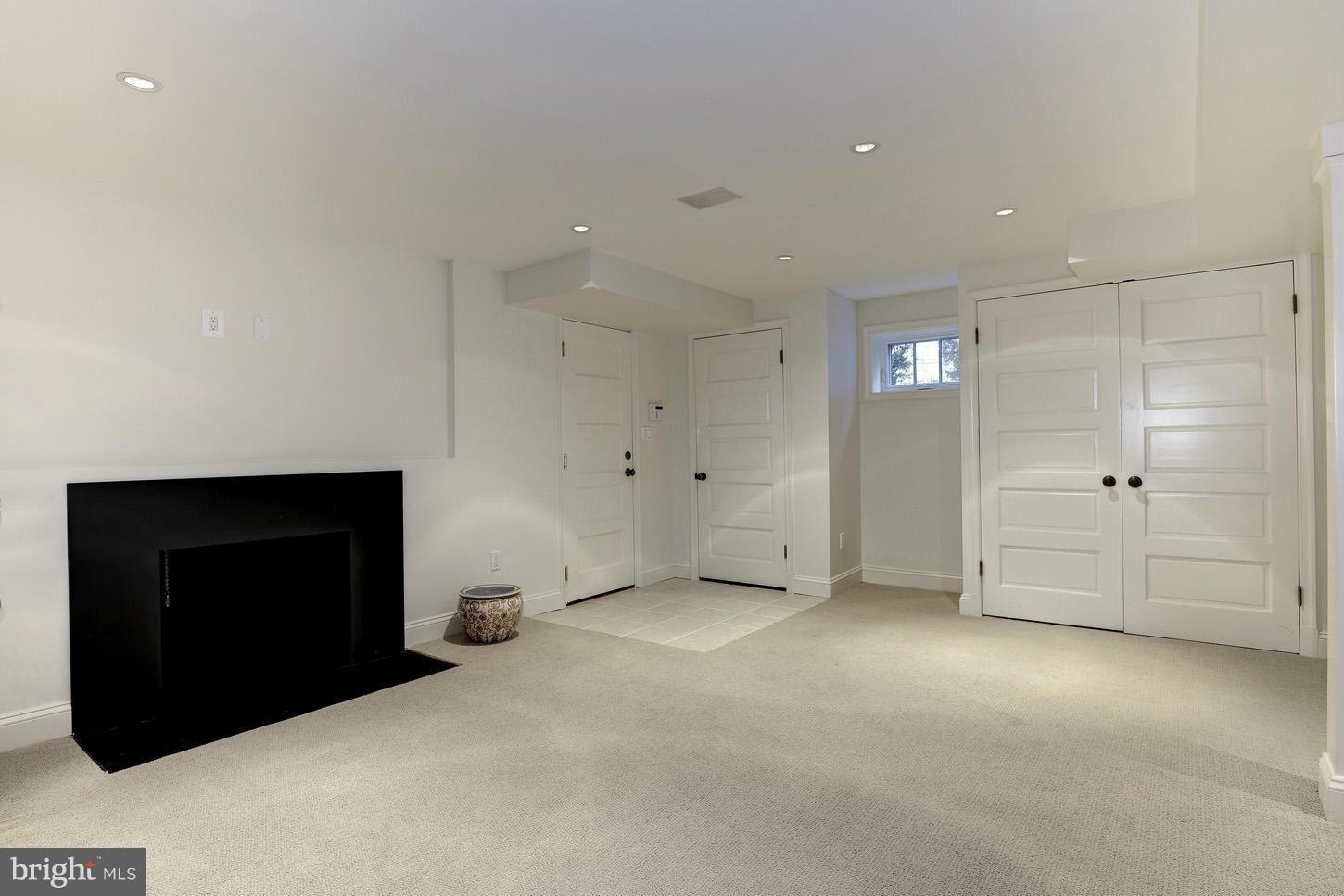 WESLEY HEIGHTS - Residential
