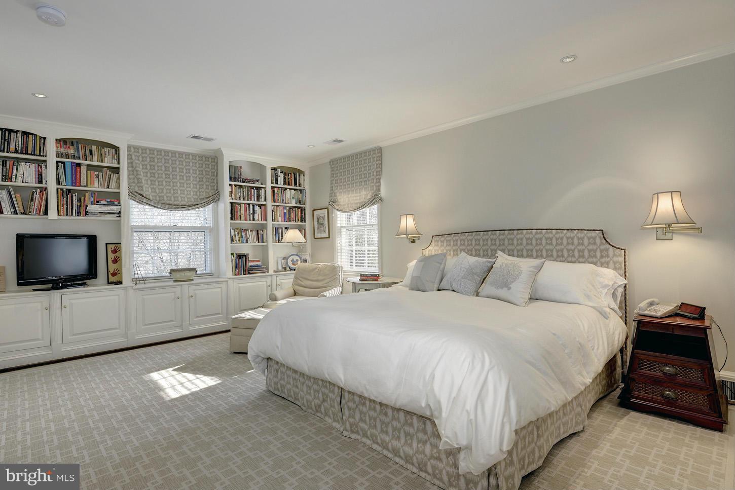 WESLEY HEIGHTS - Residential