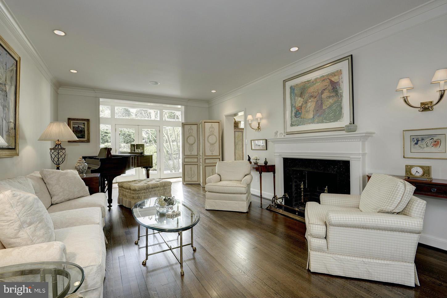WESLEY HEIGHTS - Residential