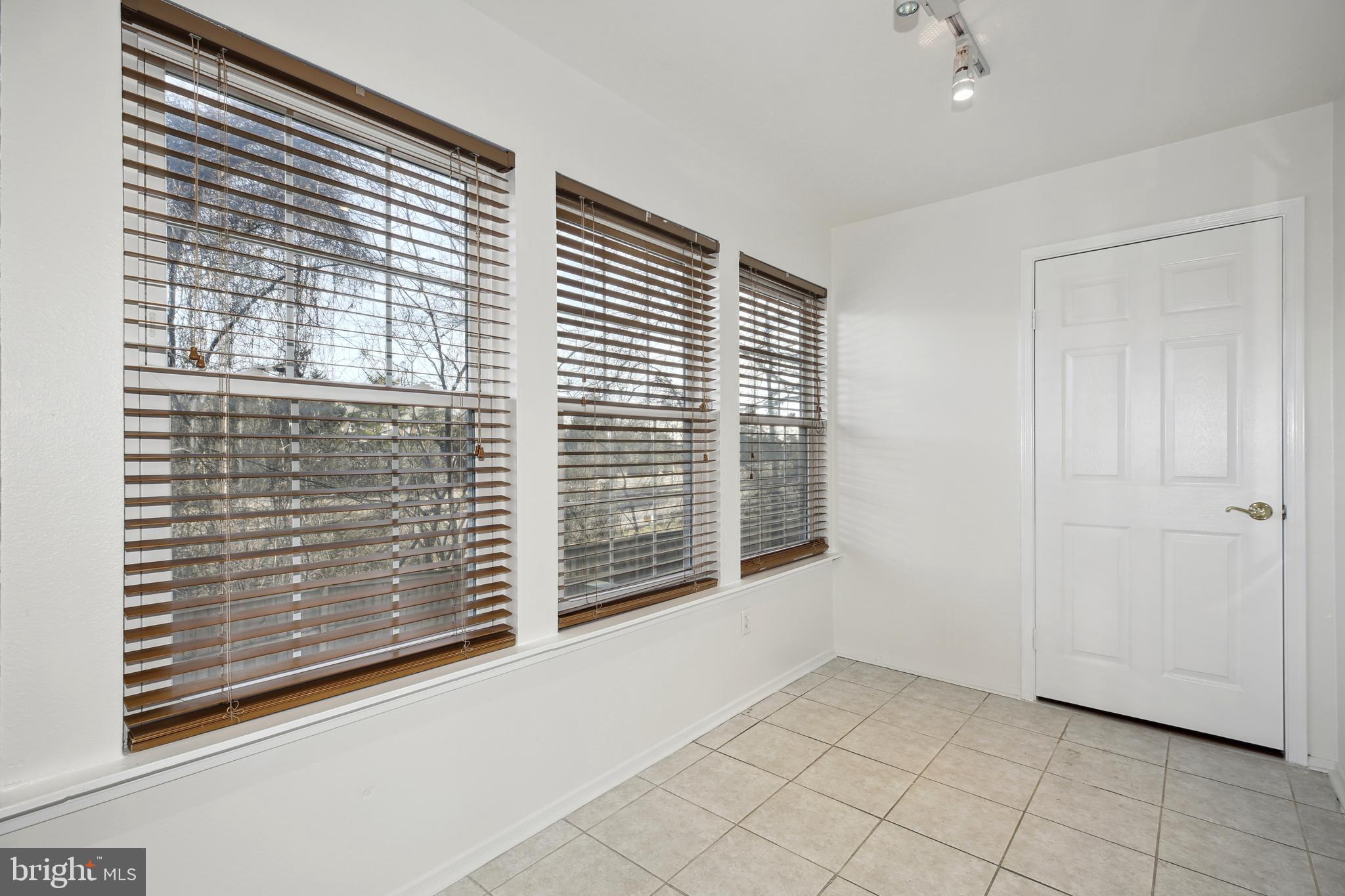 3315 WYNDHAM CIRCLE 1221