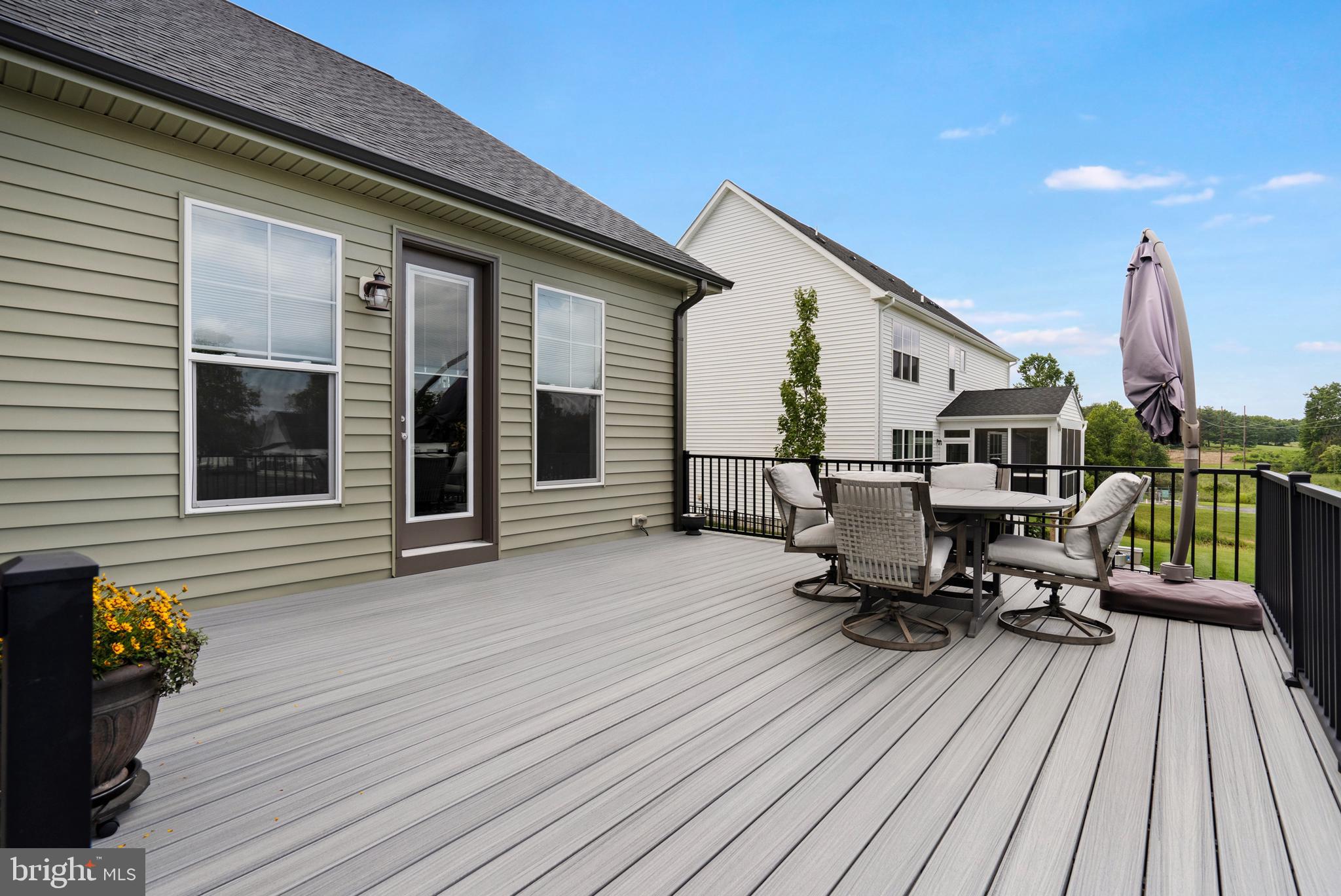 12 JANE WASHINGTON COURT