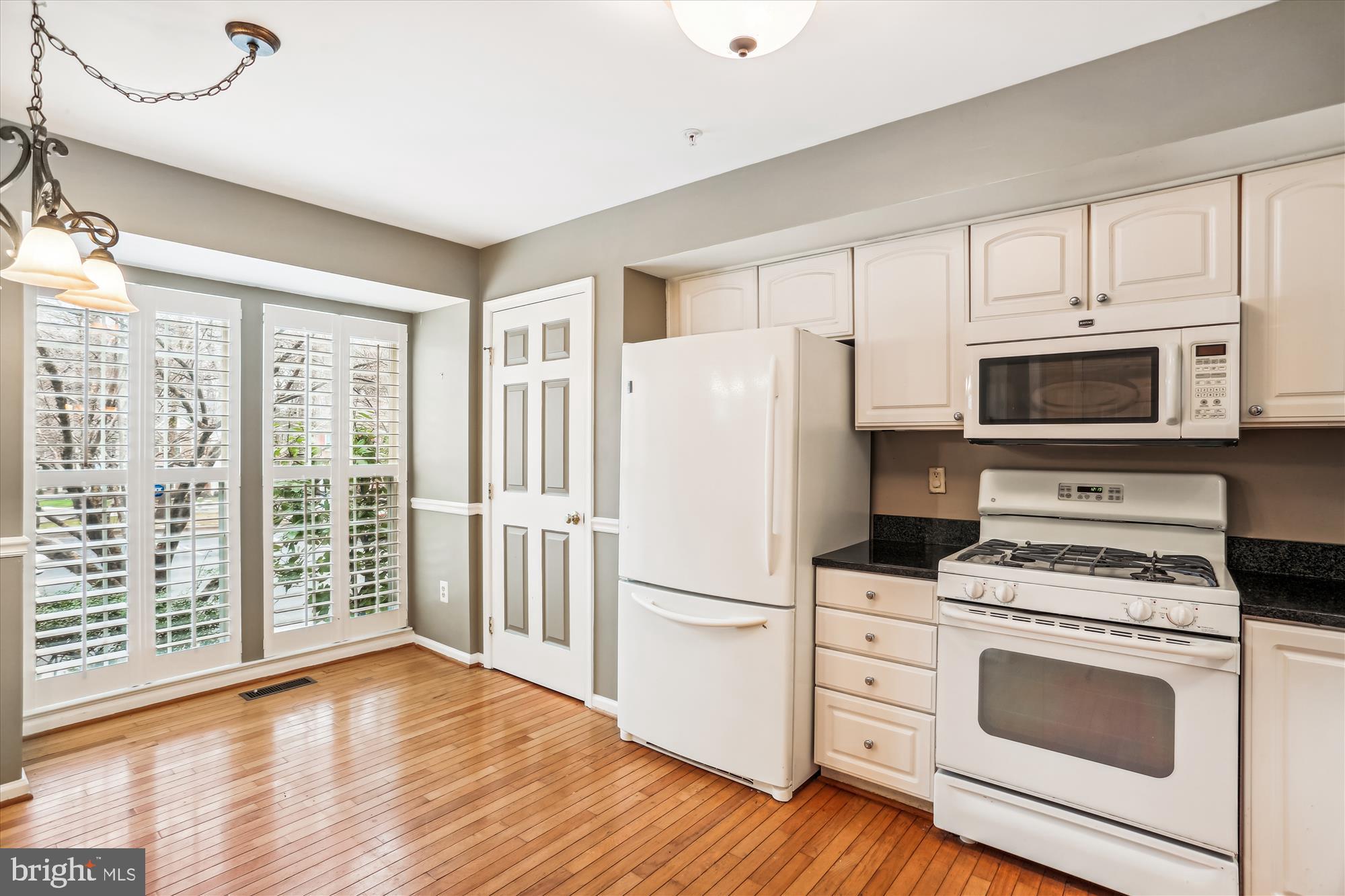 JAMES CREEK - Residential Lease