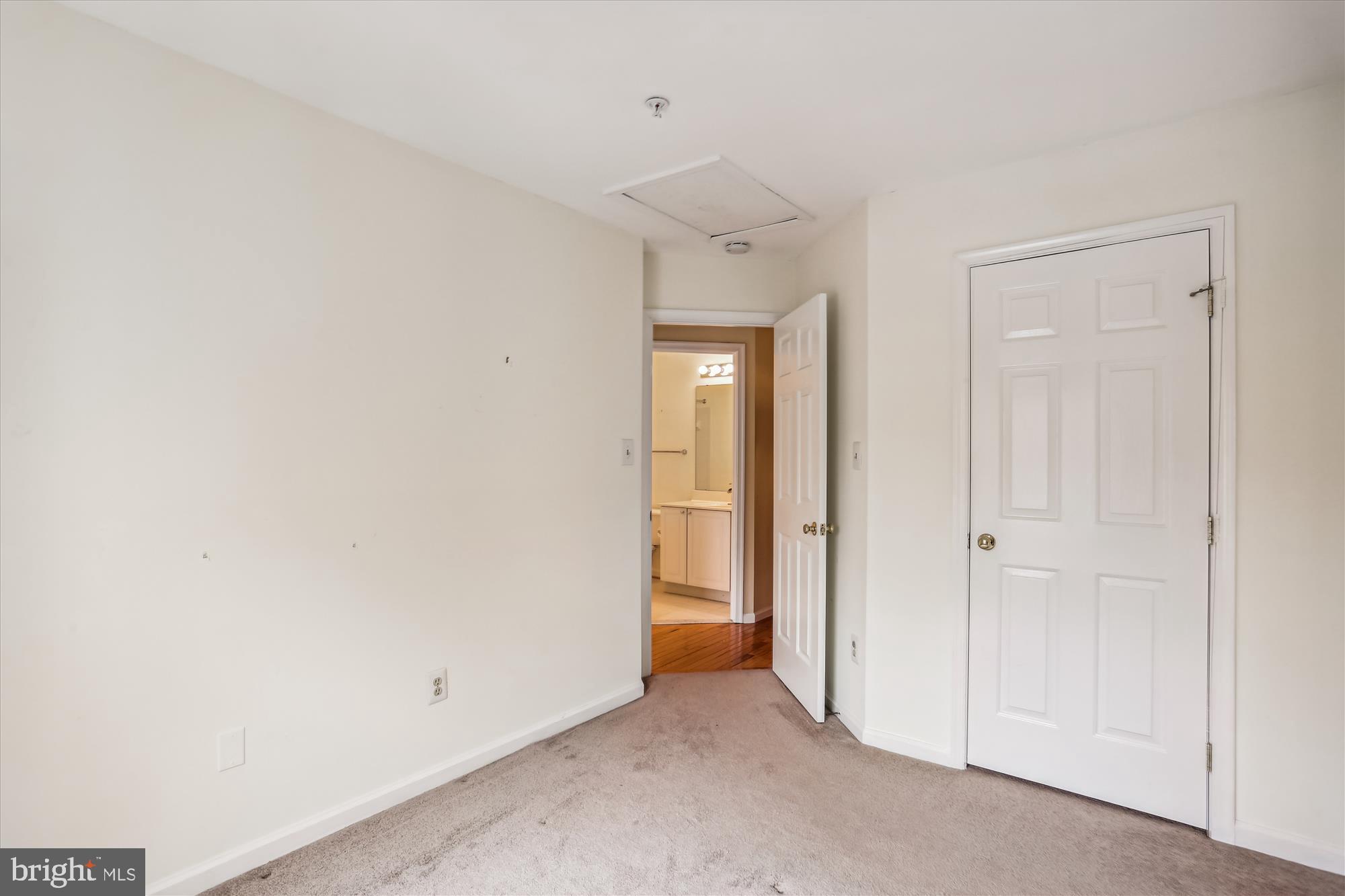 JAMES CREEK - Residential Lease