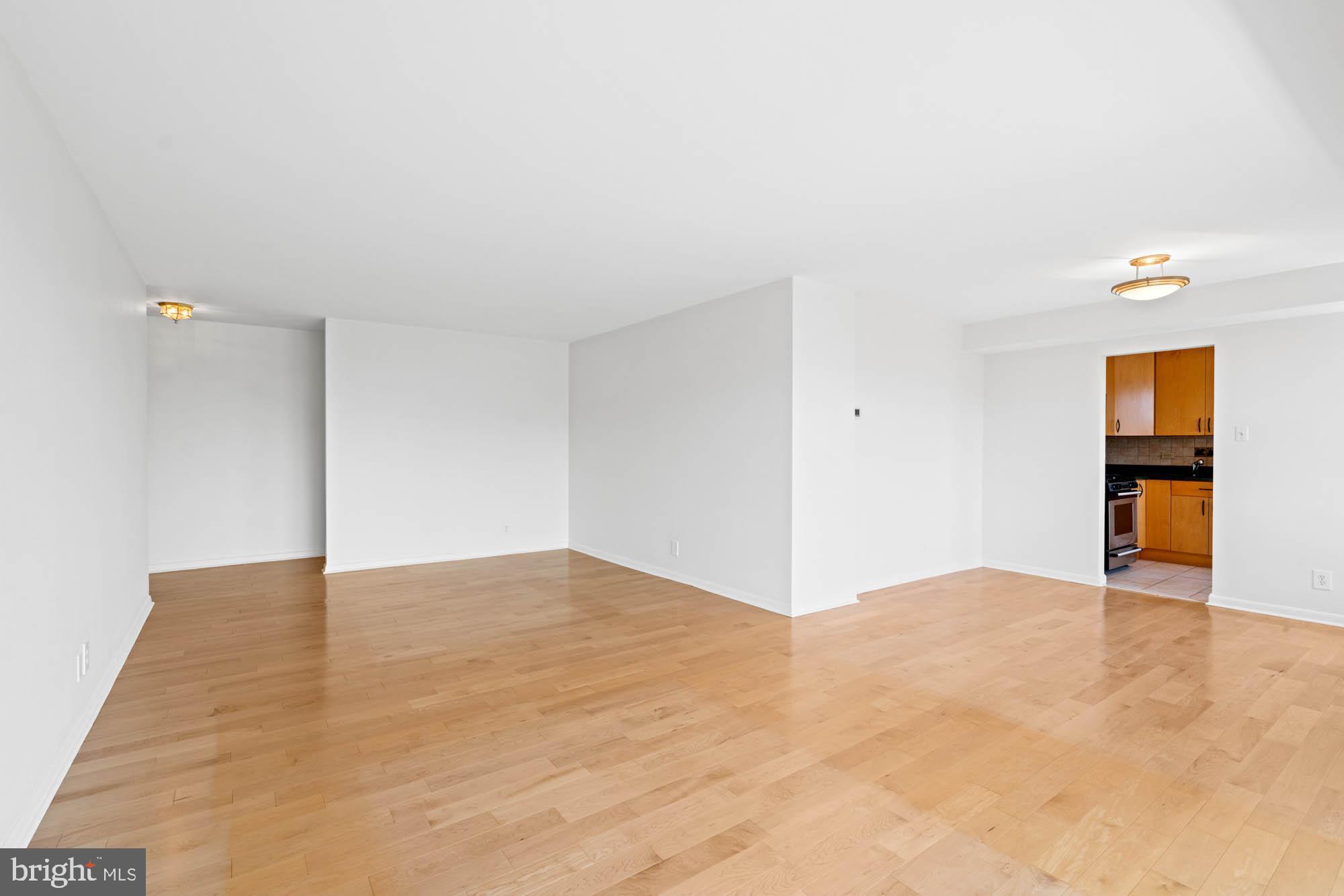 WHITEHALL - Residential