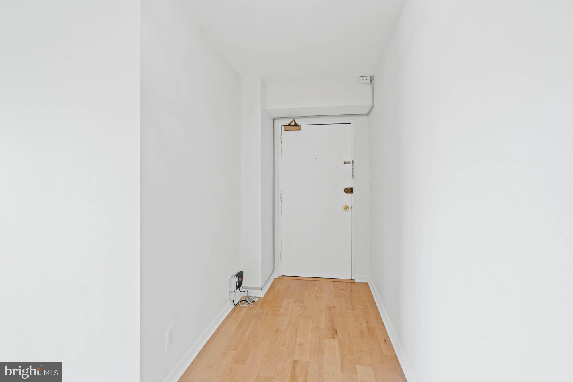 WHITEHALL - Residential