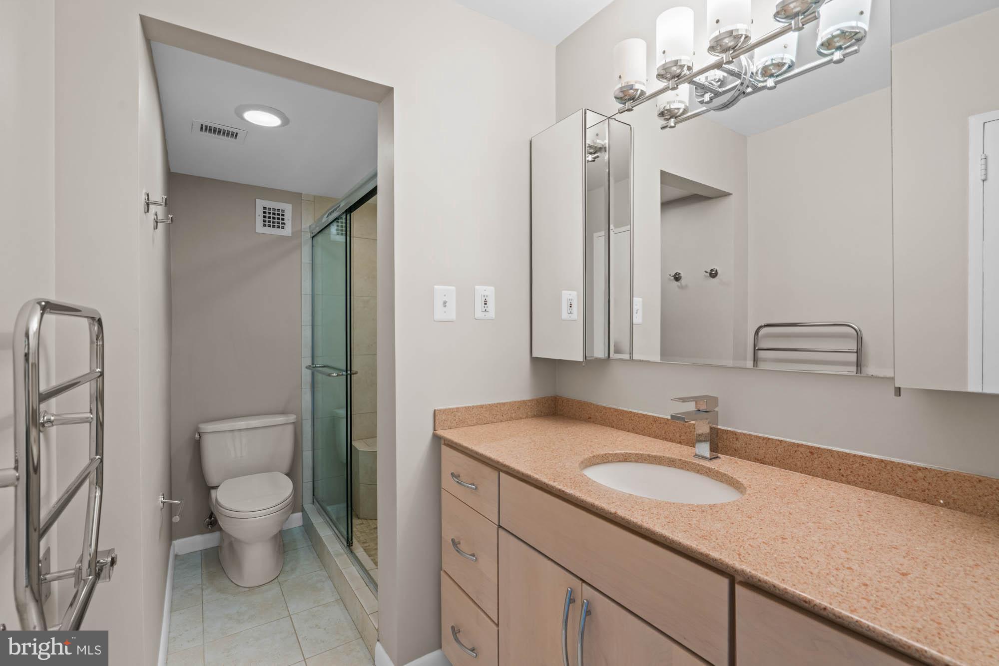 WHITEHALL - Residential