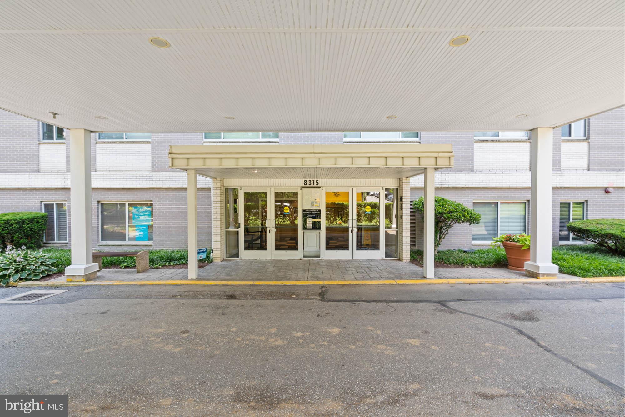 WHITEHALL - Residential