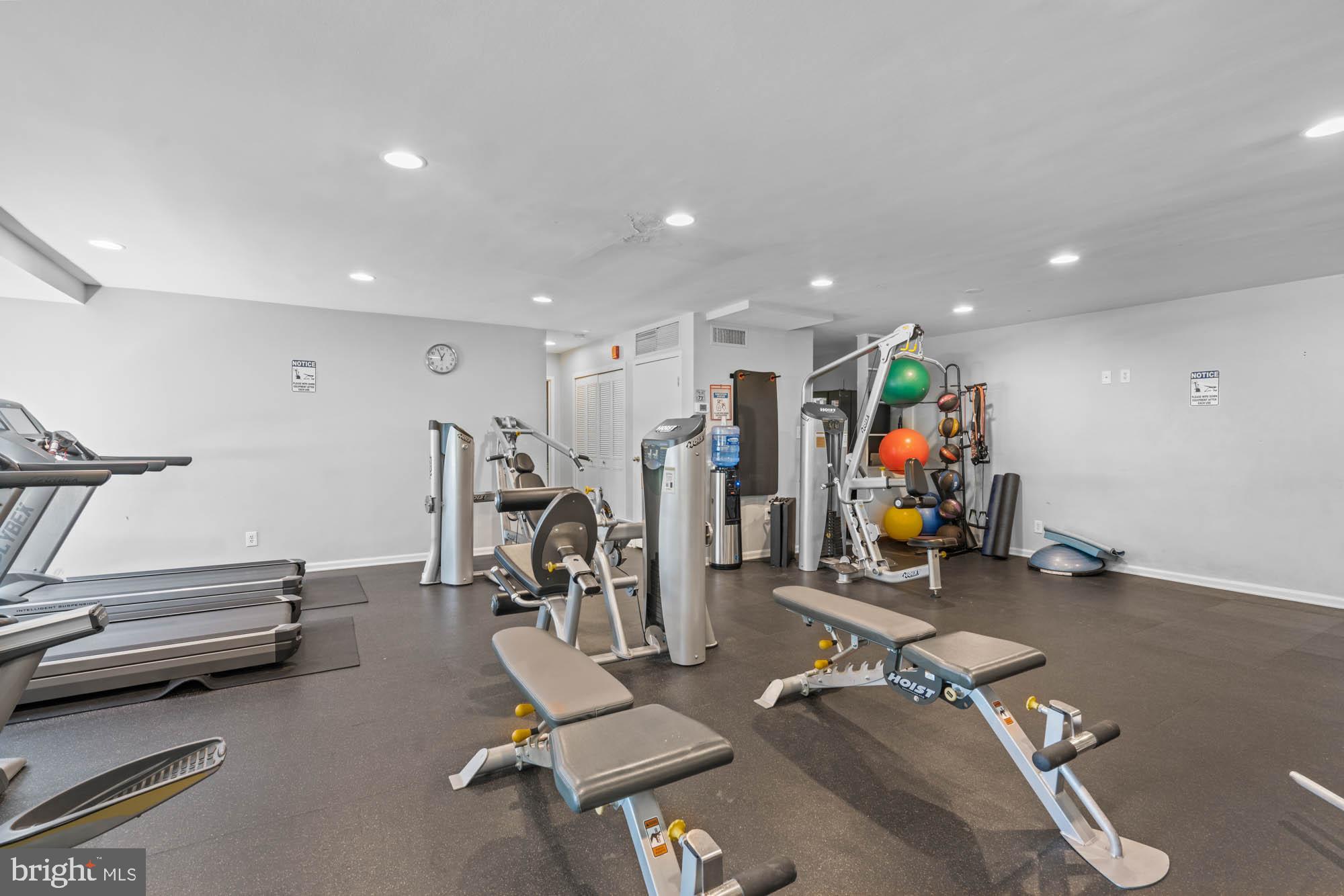 WHITEHALL - Residential