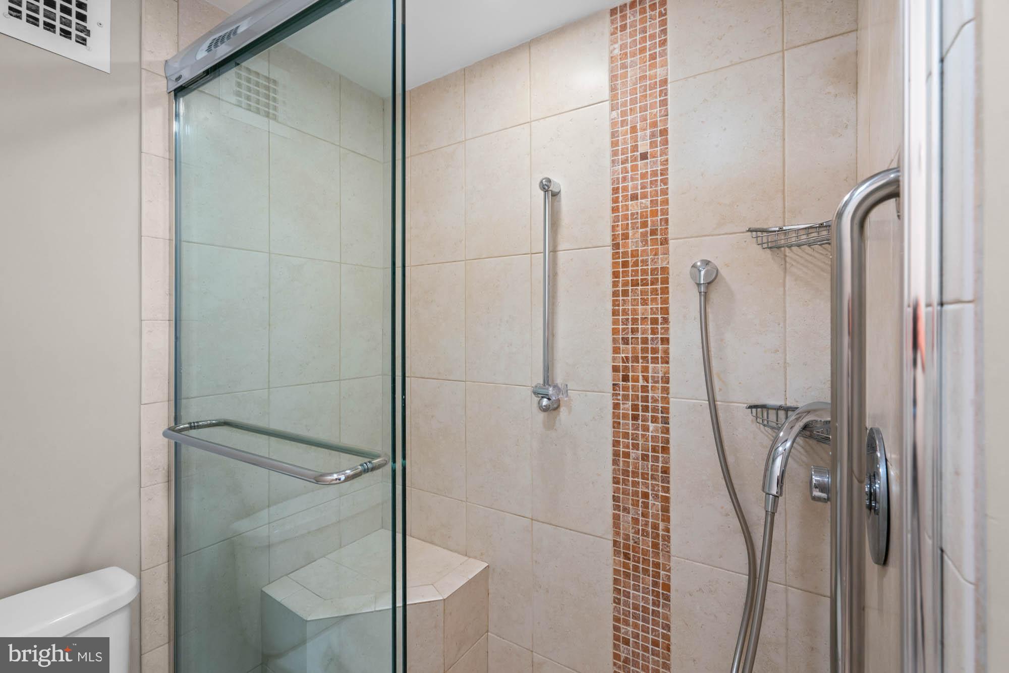 WHITEHALL - Residential