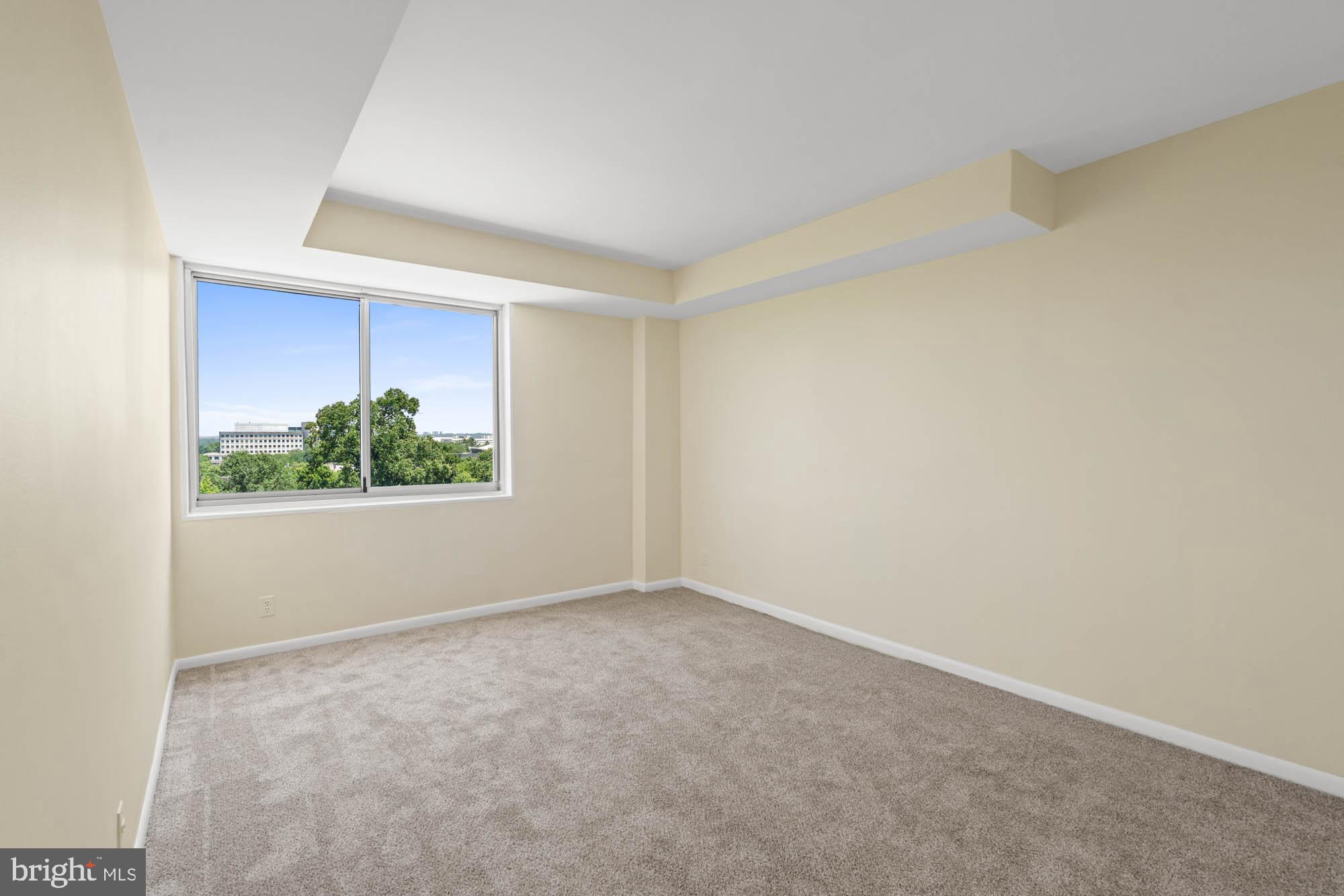 WHITEHALL - Residential