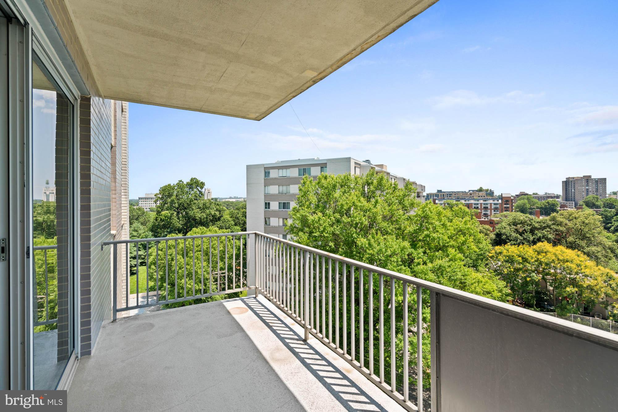 WHITEHALL - Residential