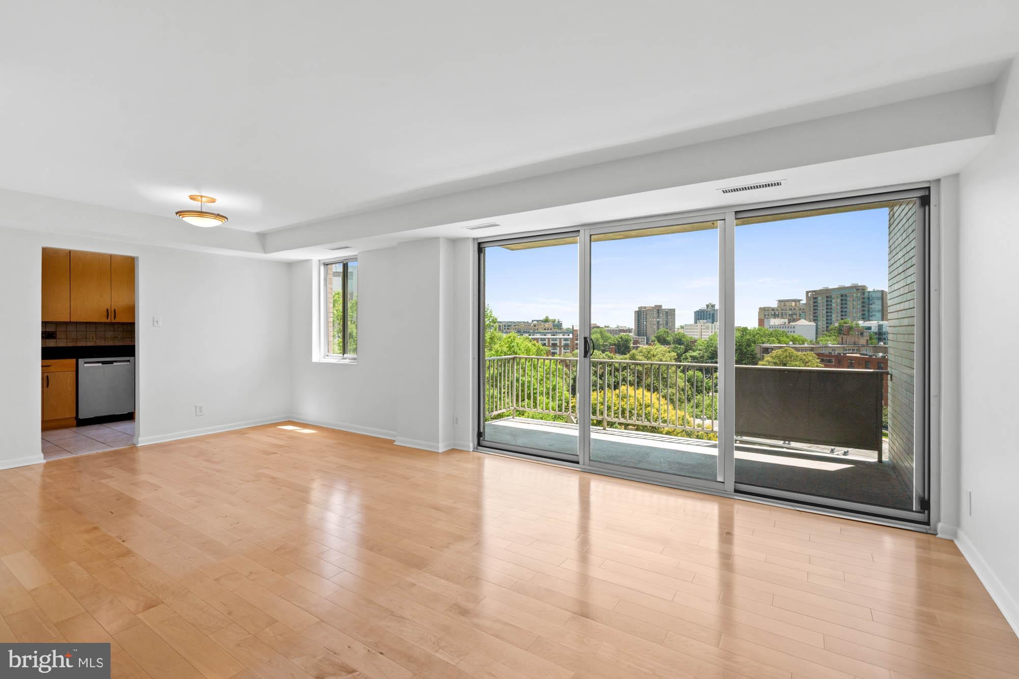 WHITEHALL - Residential