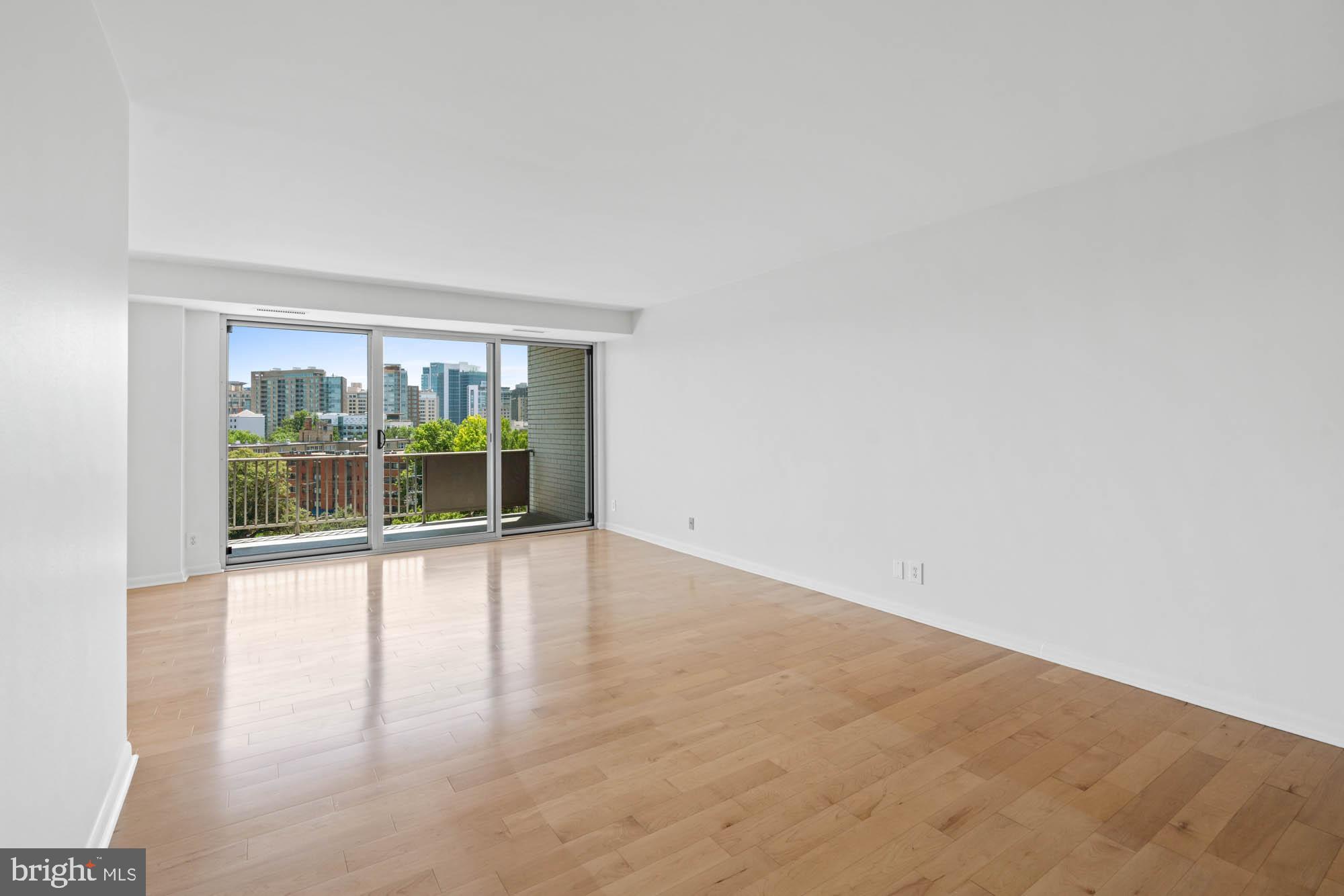 WHITEHALL - Residential