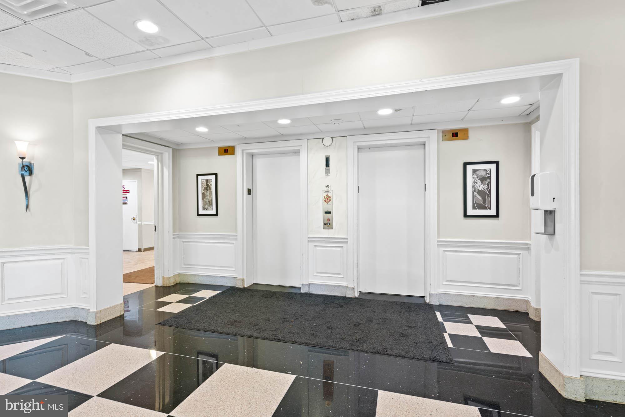 WHITEHALL - Residential