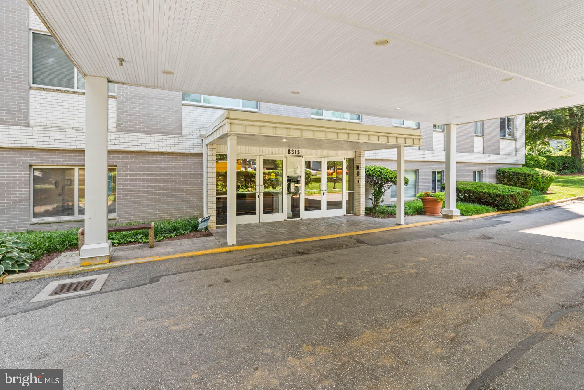 WHITEHALL - Residential