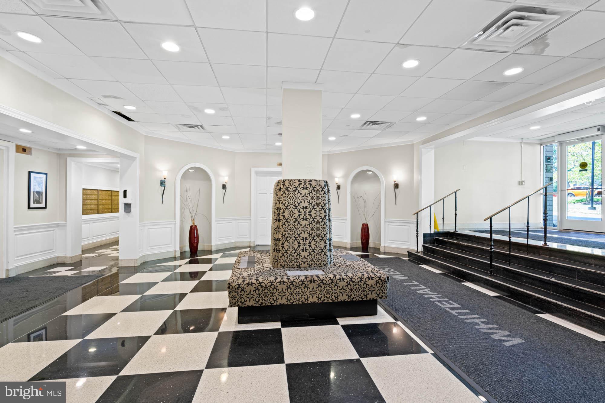 WHITEHALL - Residential