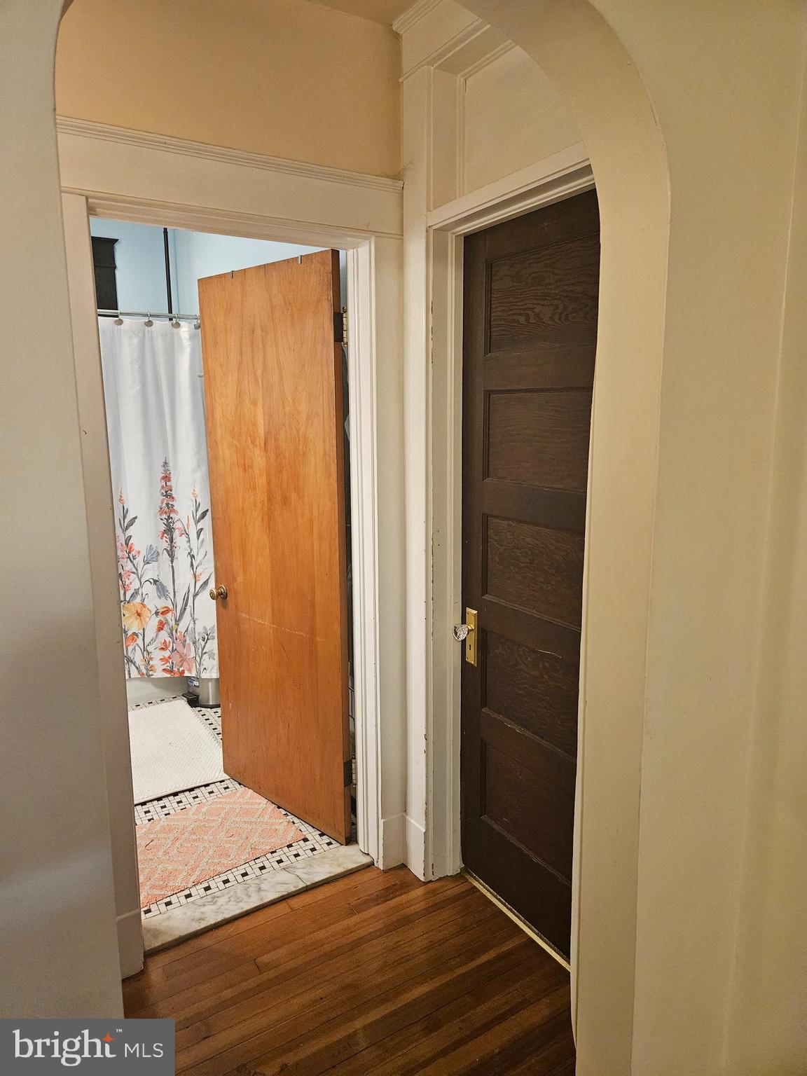 TEN HILLS - Residential