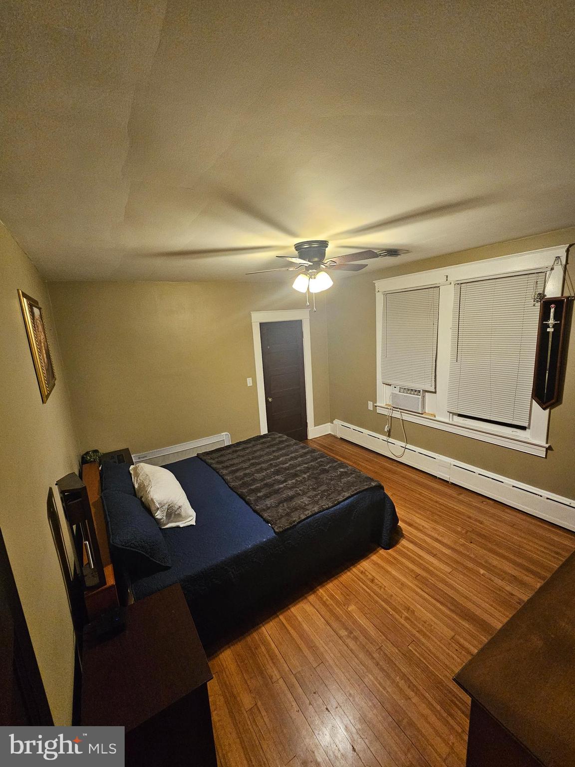 TEN HILLS - Residential