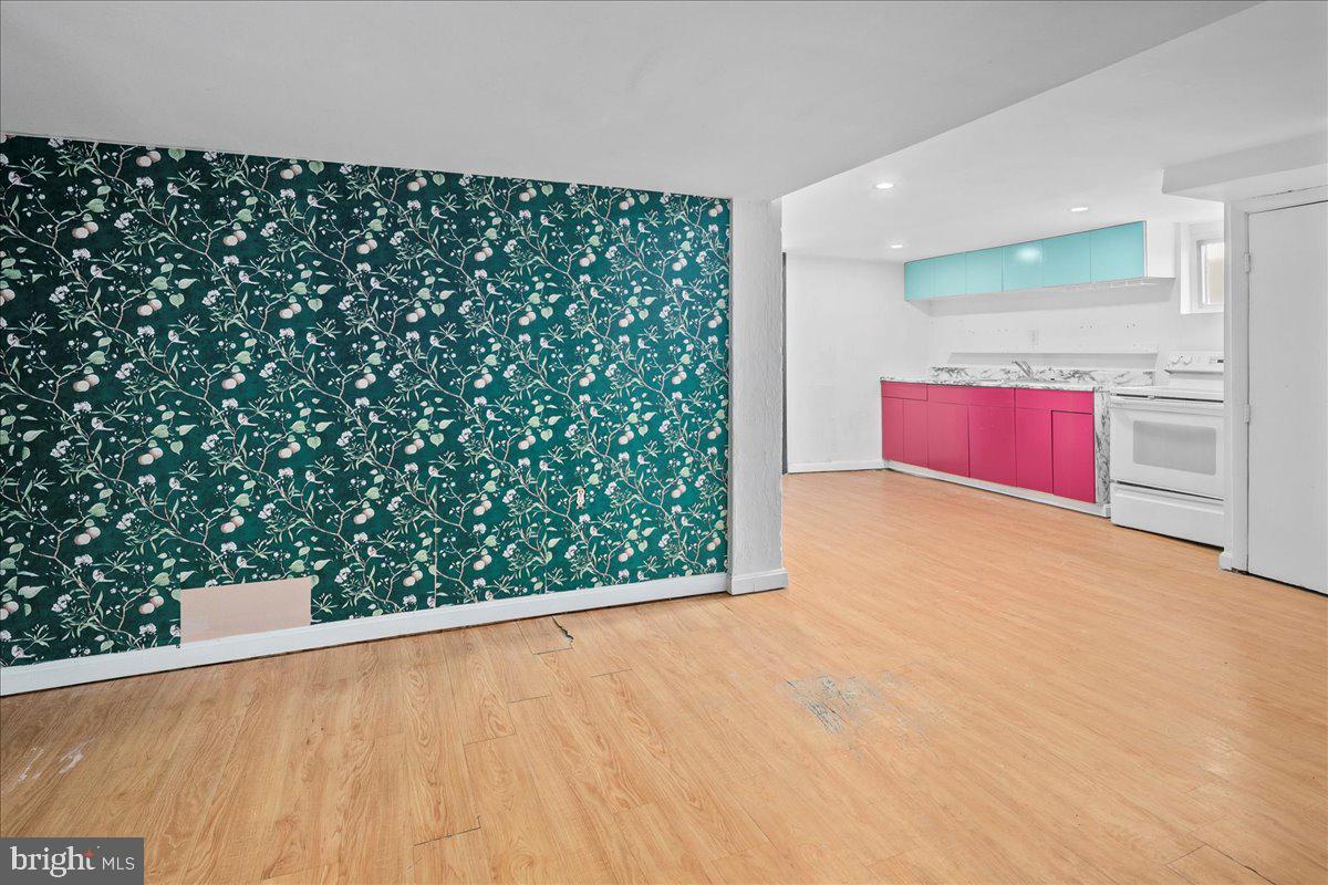 MT RAINIER - Residential