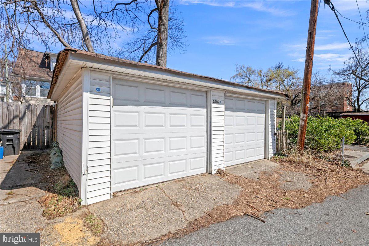 MT RAINIER - Residential