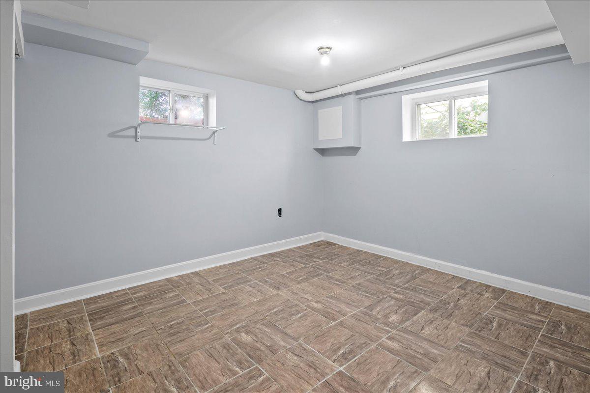 MT RAINIER - Residential