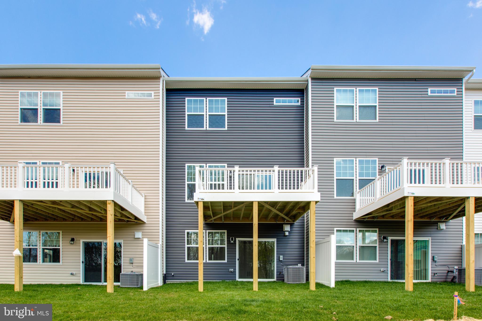 PARKSIDE - Residential Lease