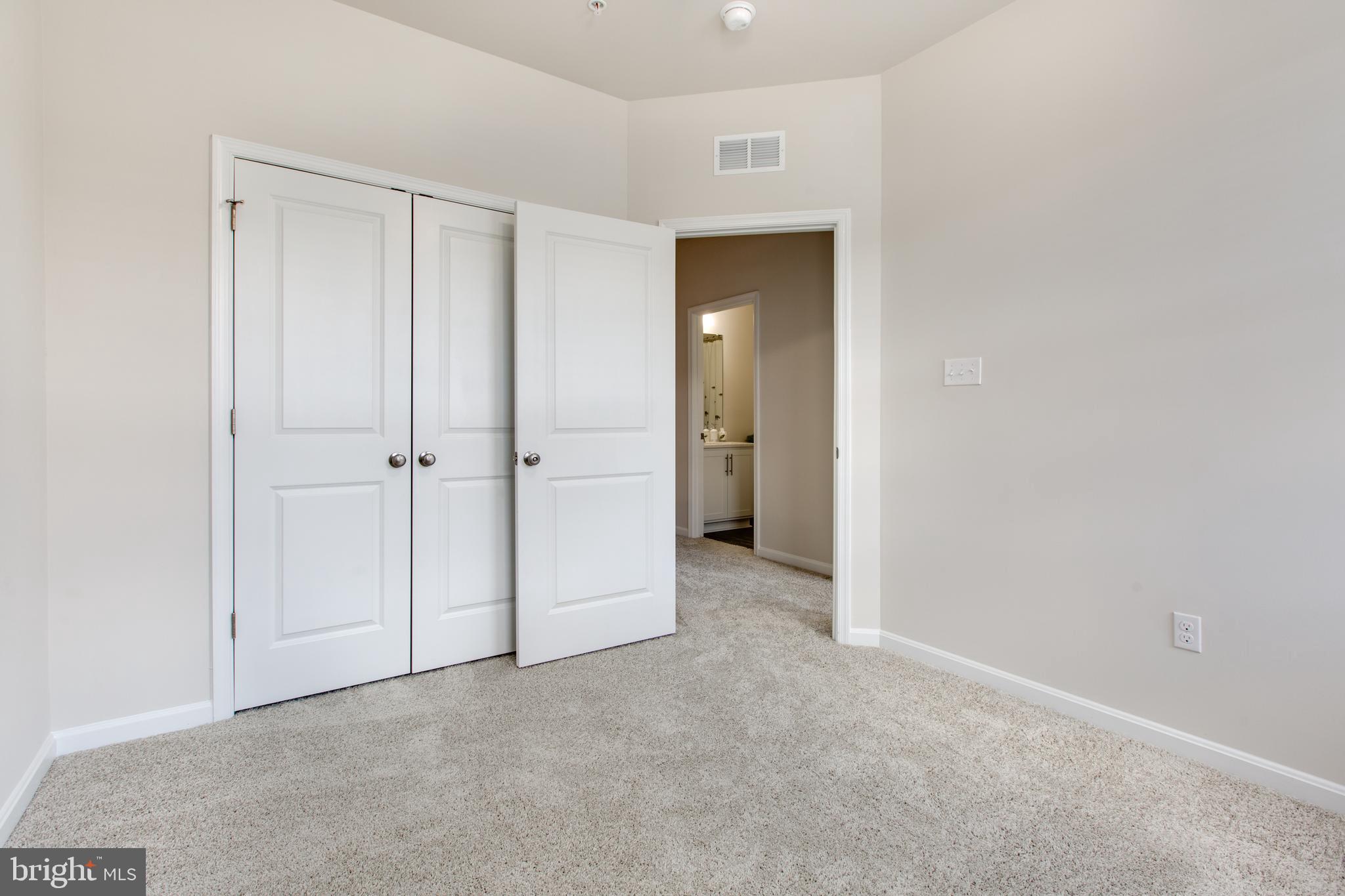 PARKSIDE - Residential Lease