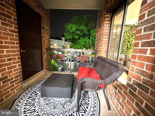 FARMINGDALE - Residential