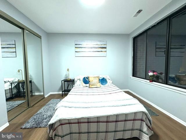 FARMINGDALE - Residential