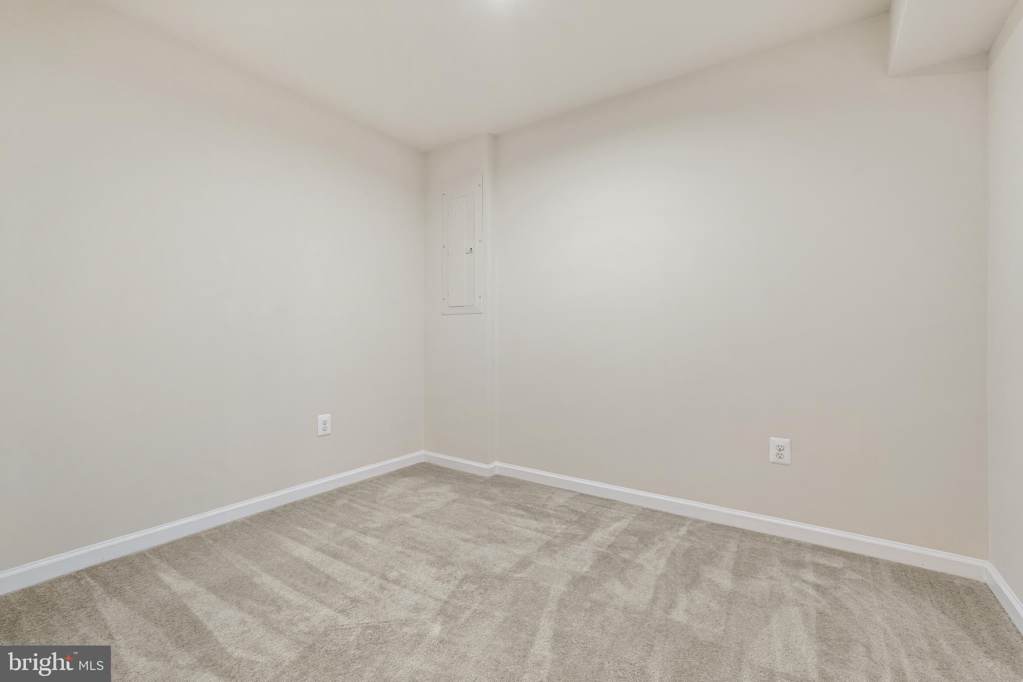 BAY VIEW WOODS - Residential