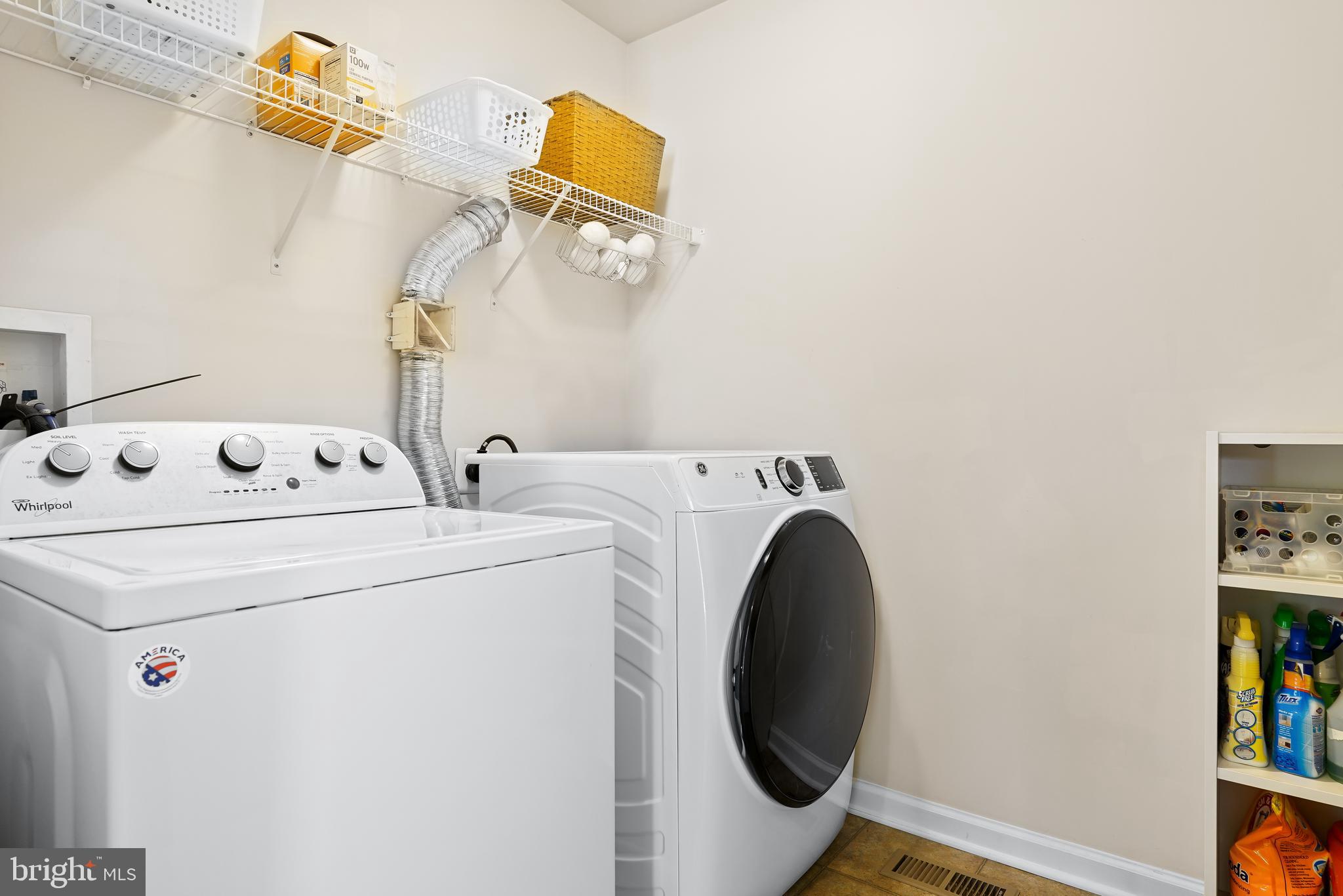 BAY VIEW WOODS - Residential