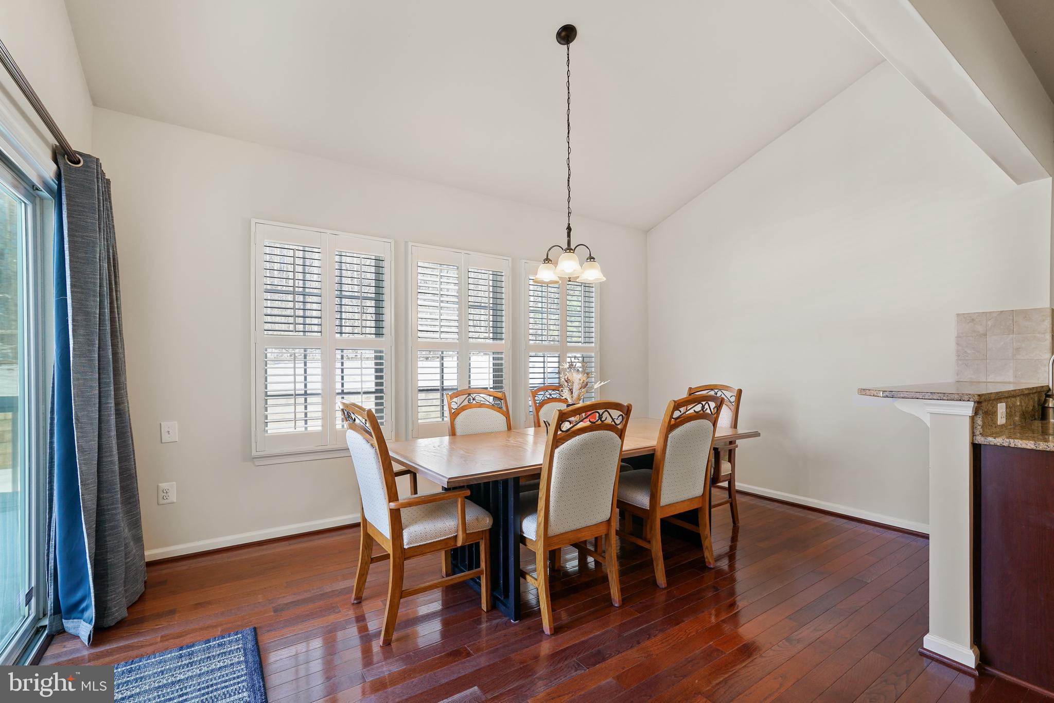 BAY VIEW WOODS - Residential