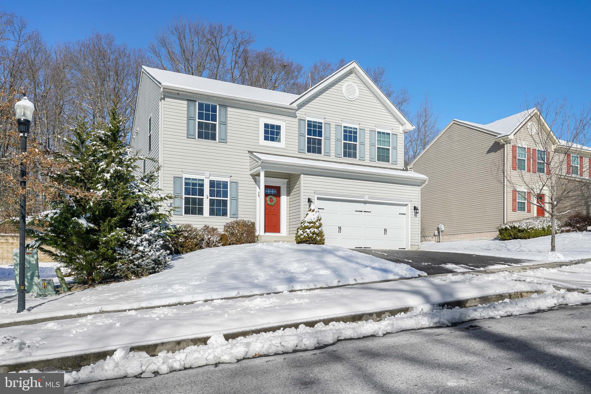 BAY VIEW WOODS - Residential