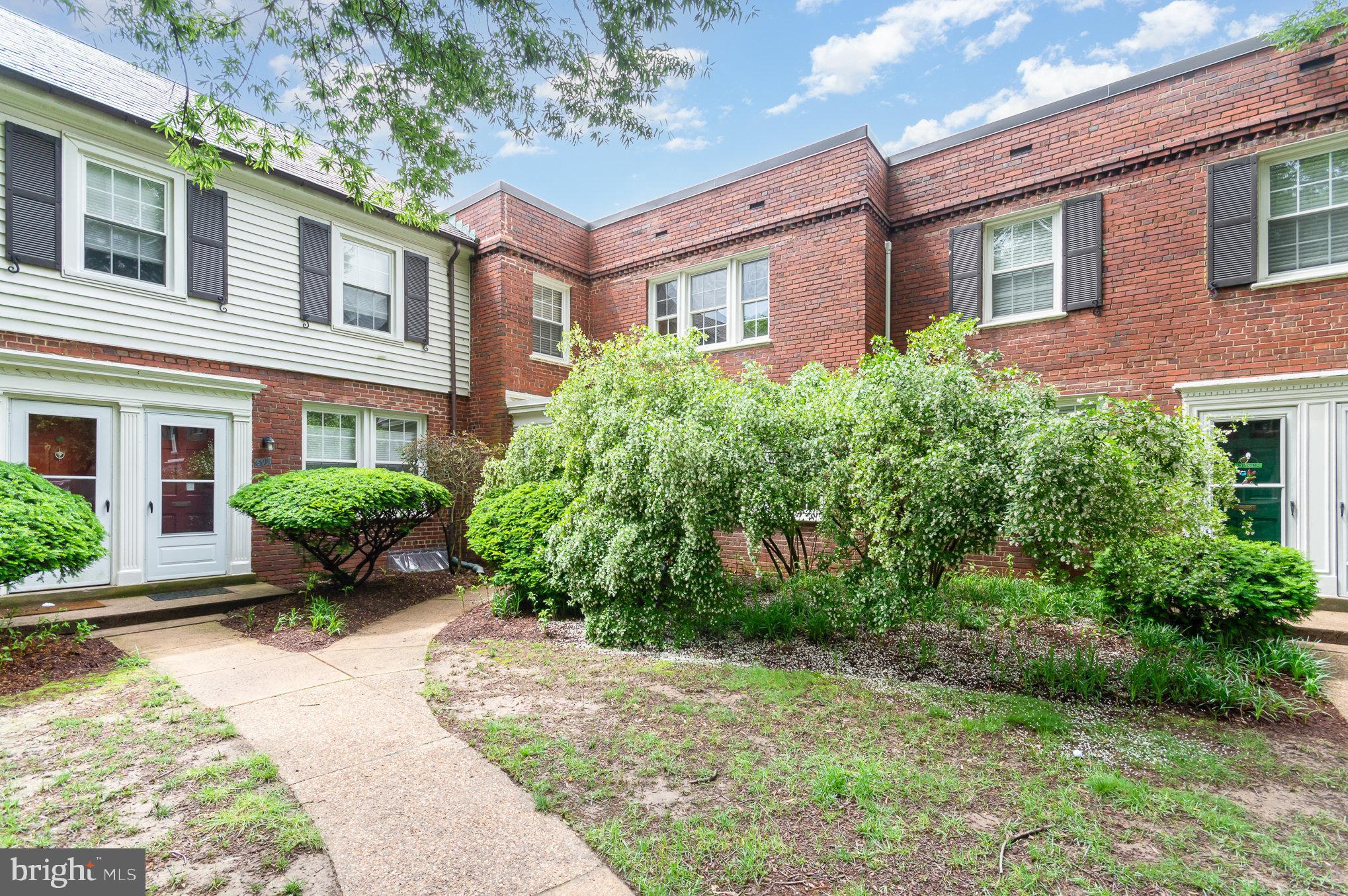 2600 16TH STREET S 696