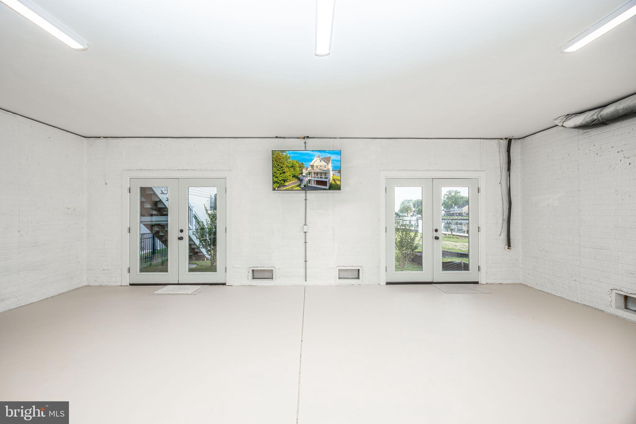 LONG BEACH ESTATES - Residential