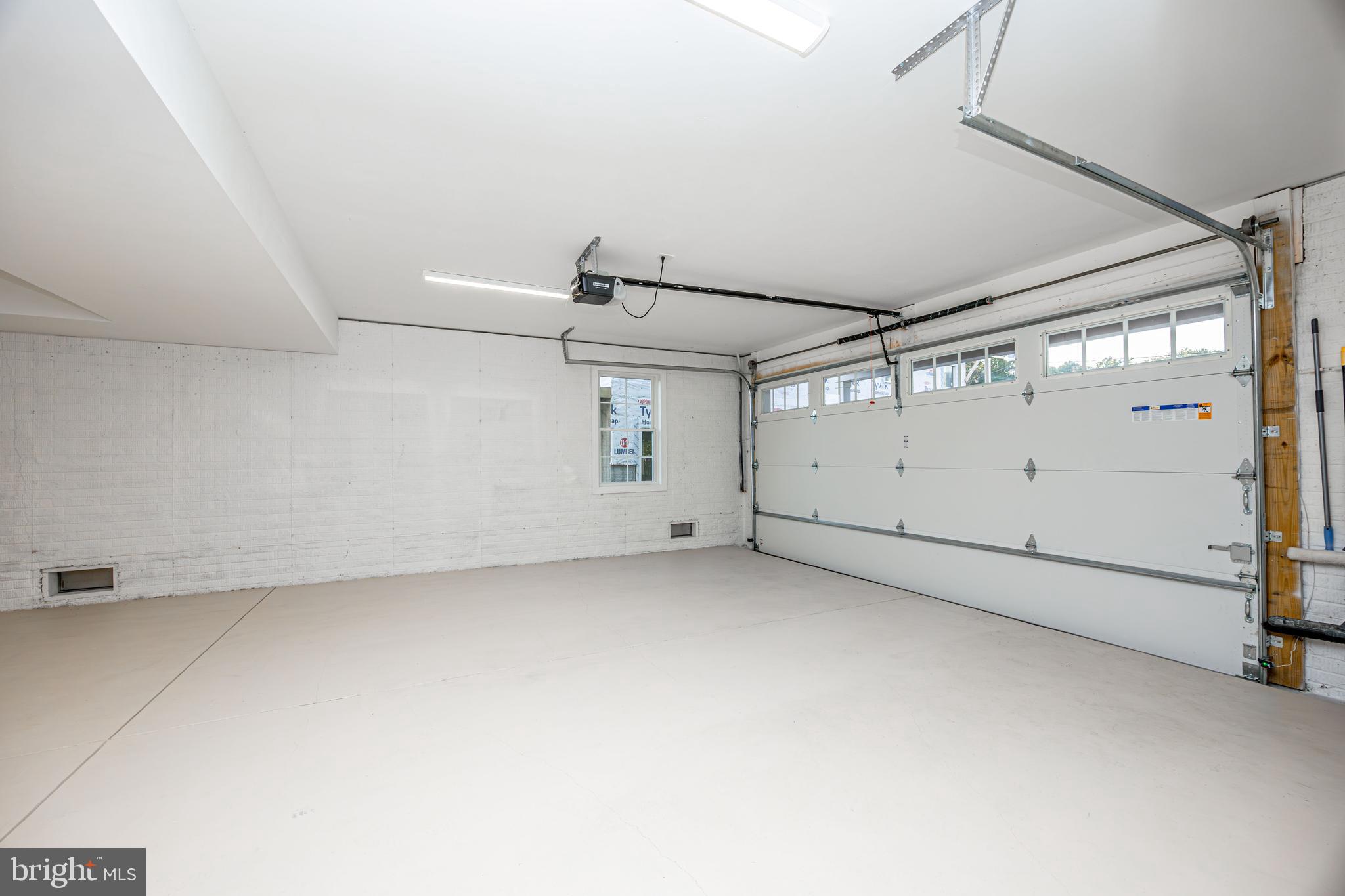 LONG BEACH ESTATES - Residential