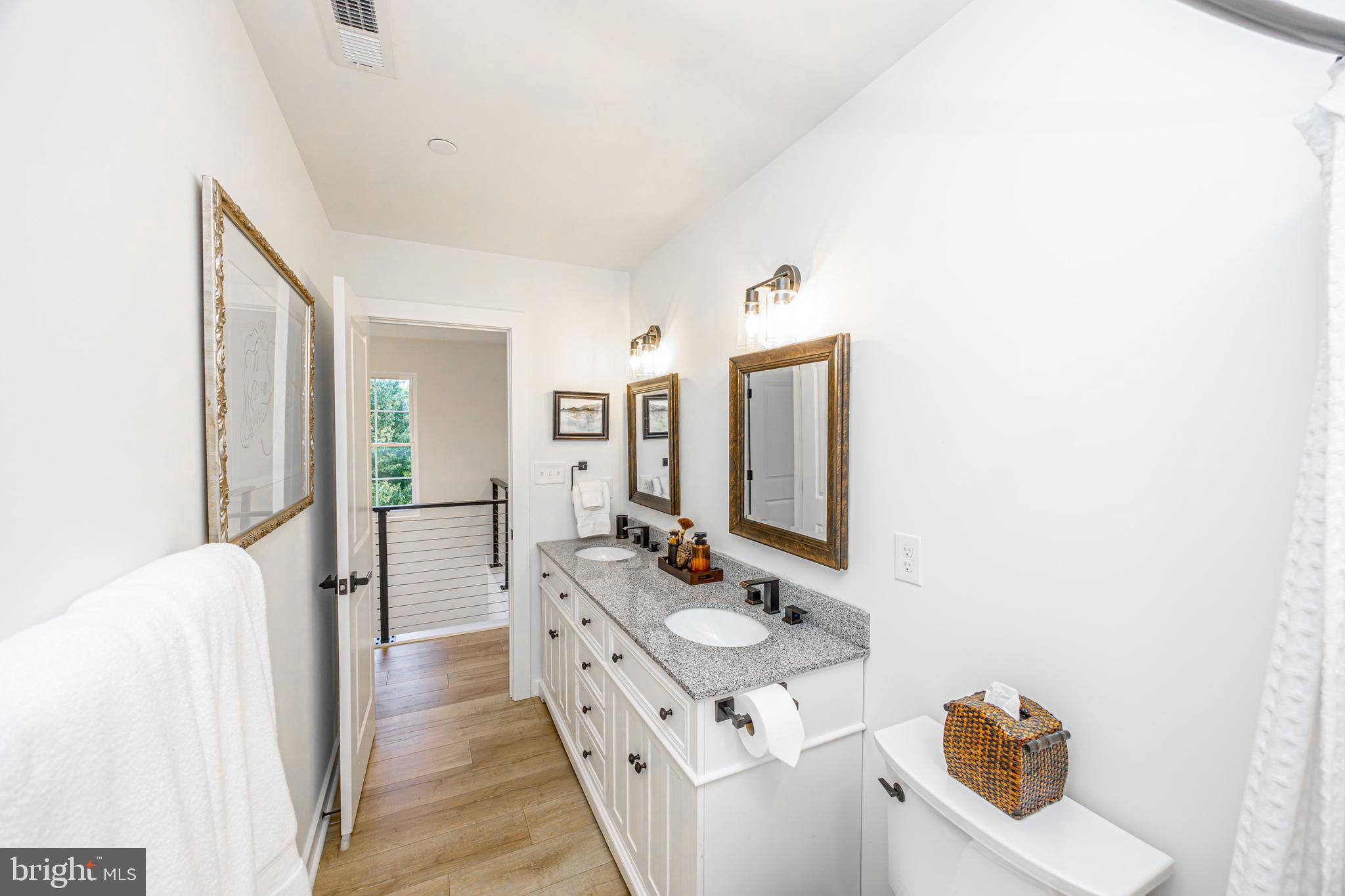 LONG BEACH ESTATES - Residential