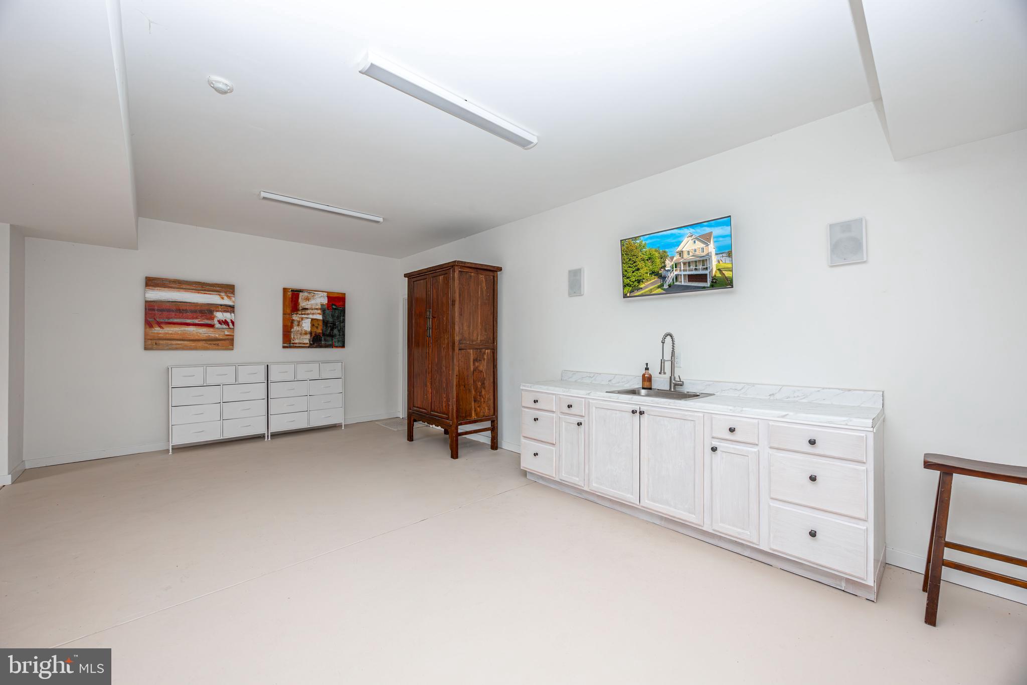 LONG BEACH ESTATES - Residential