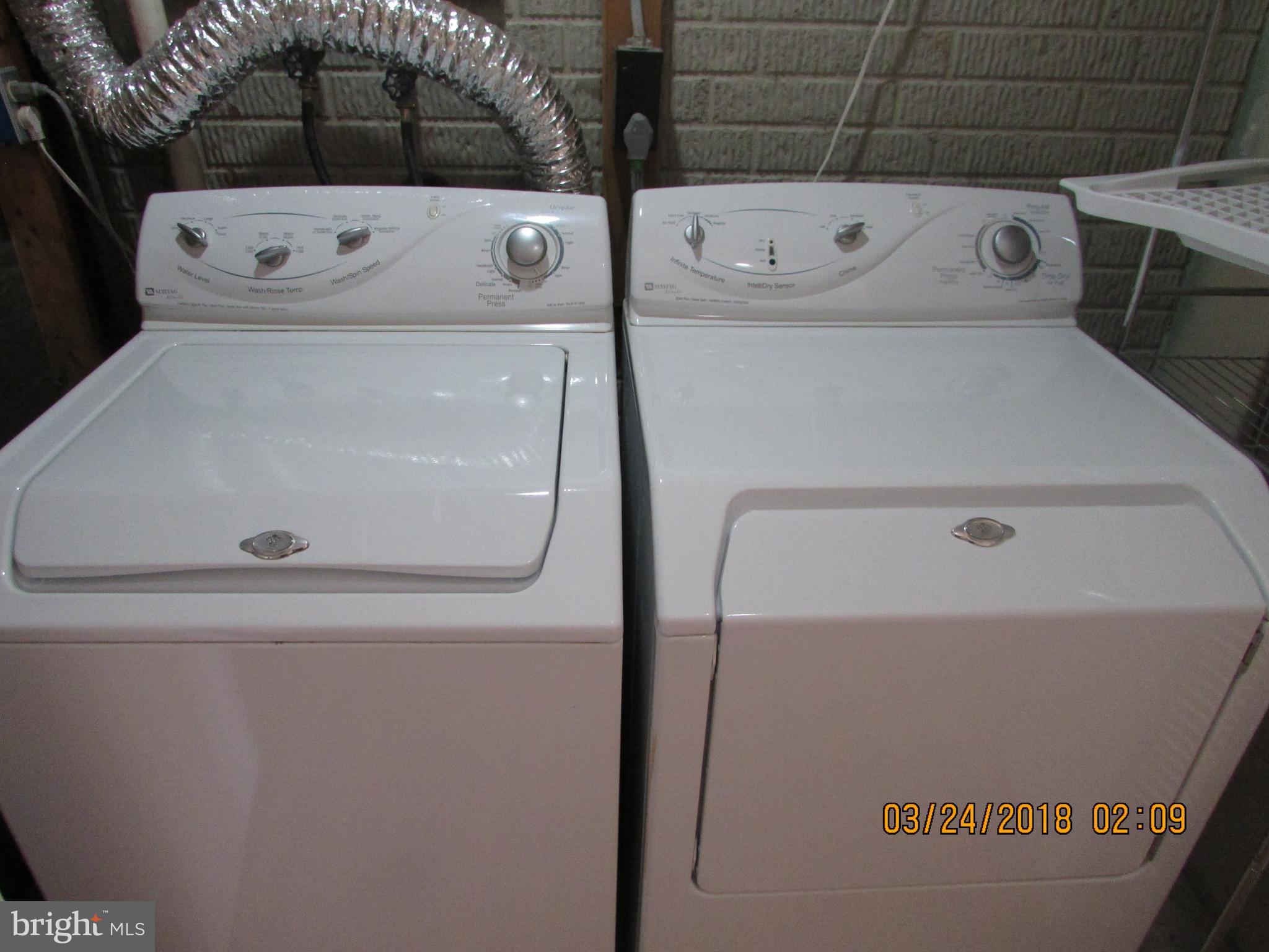 PARADISE - Residential Lease