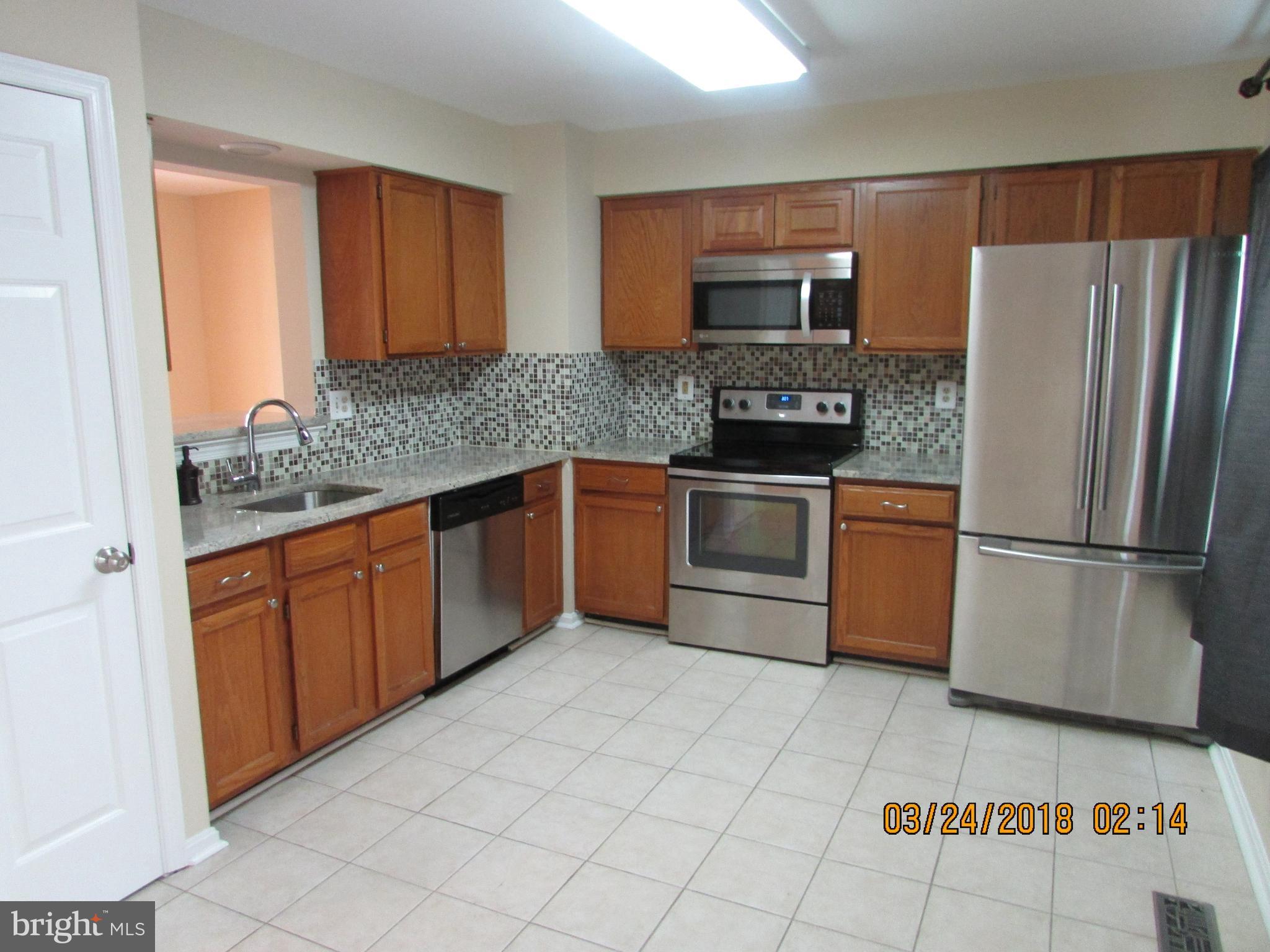 PARADISE - Residential Lease