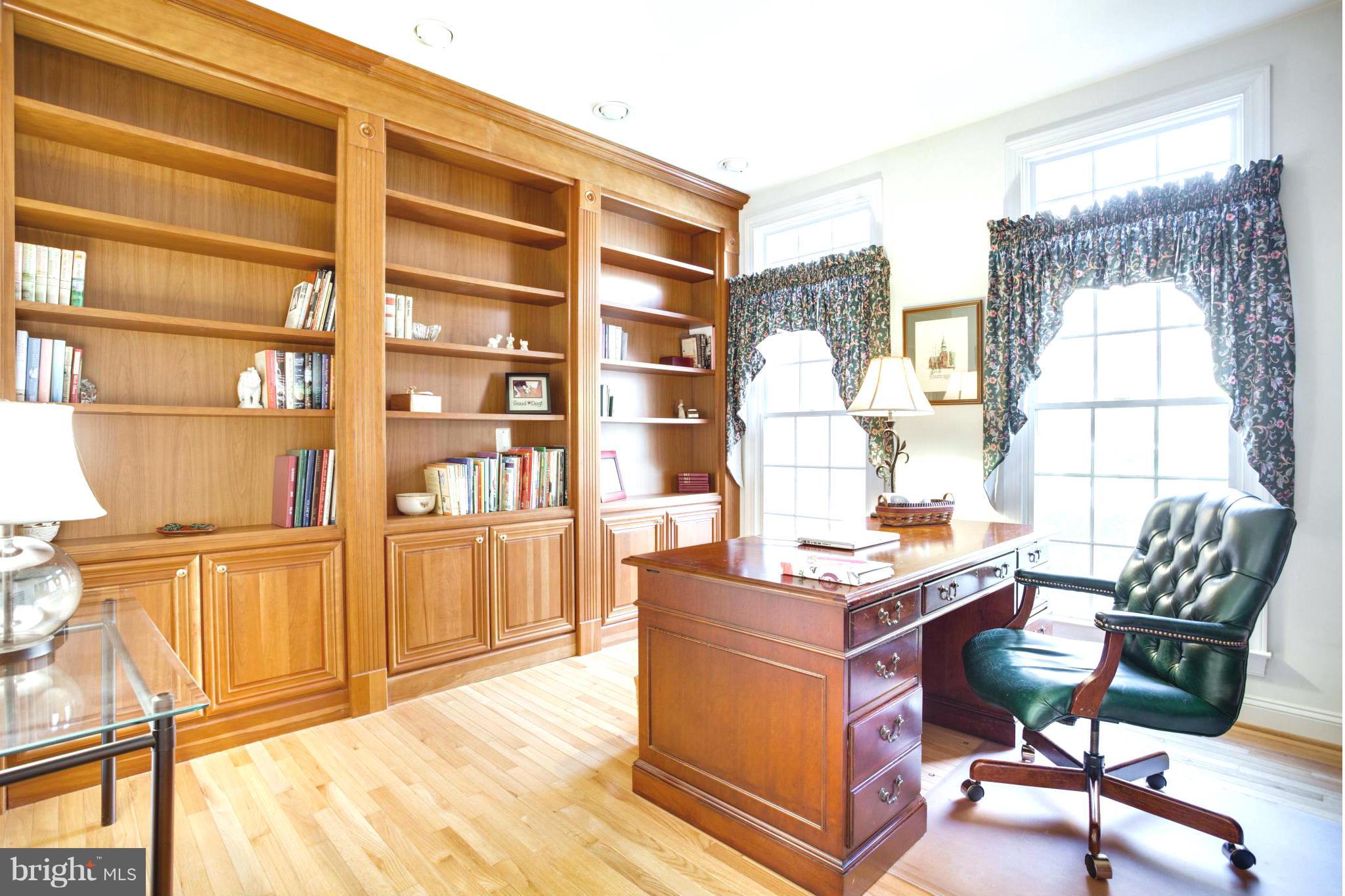 ANNAPOLIS PRESERVE - Residential