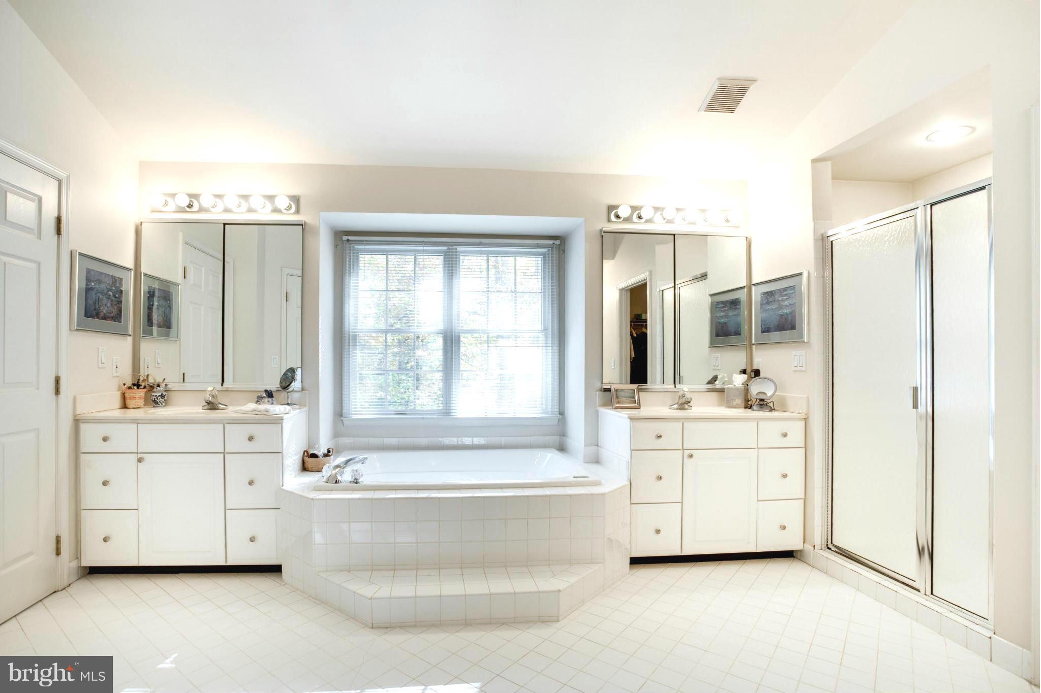 ANNAPOLIS PRESERVE - Residential