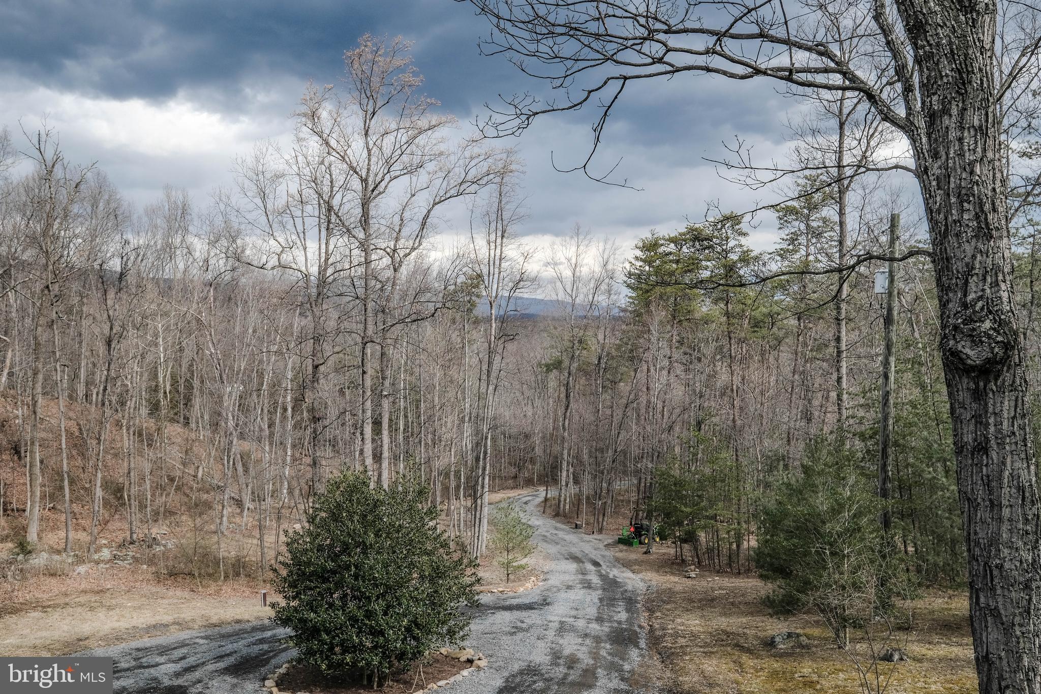 642 PADDYS RUN ROAD