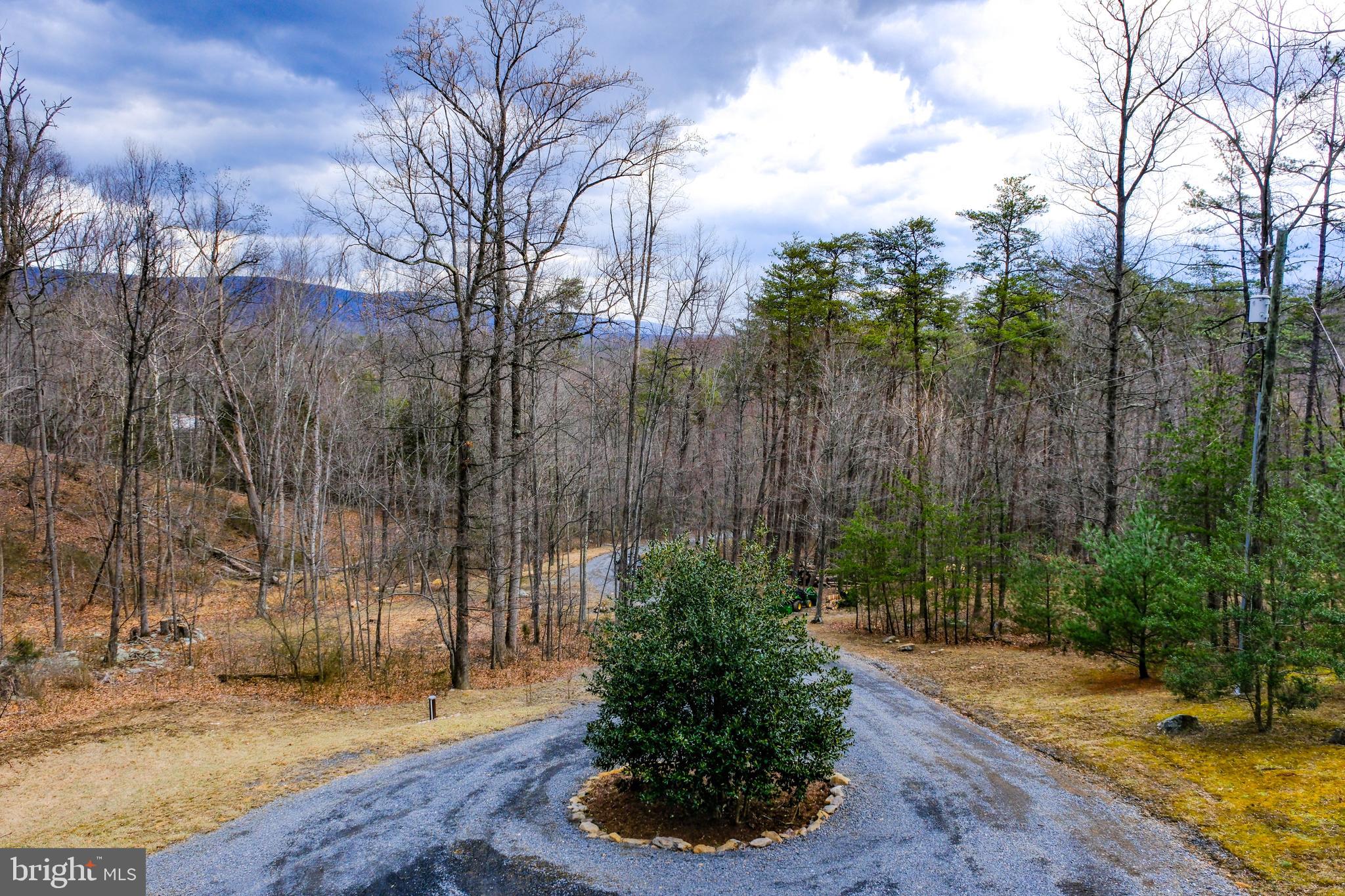 642 PADDYS RUN ROAD