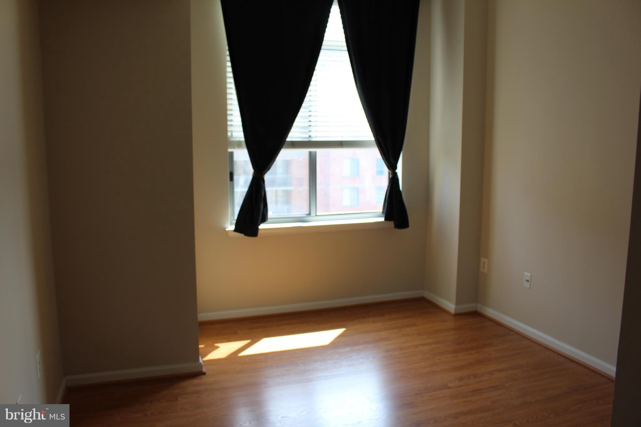 GALLERY AT WHITE FLINT - Residential Lease