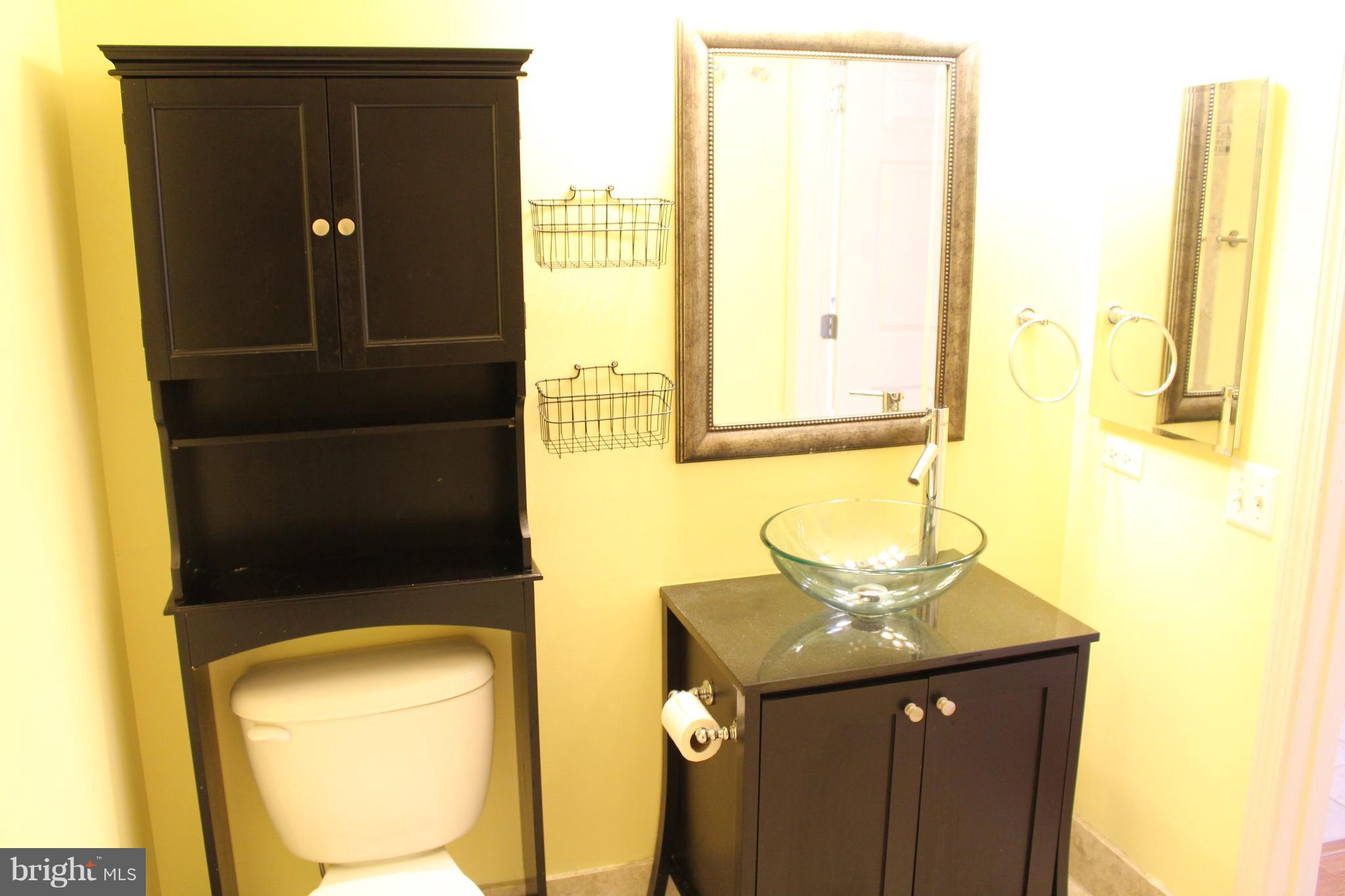 GALLERY AT WHITE FLINT - Residential Lease