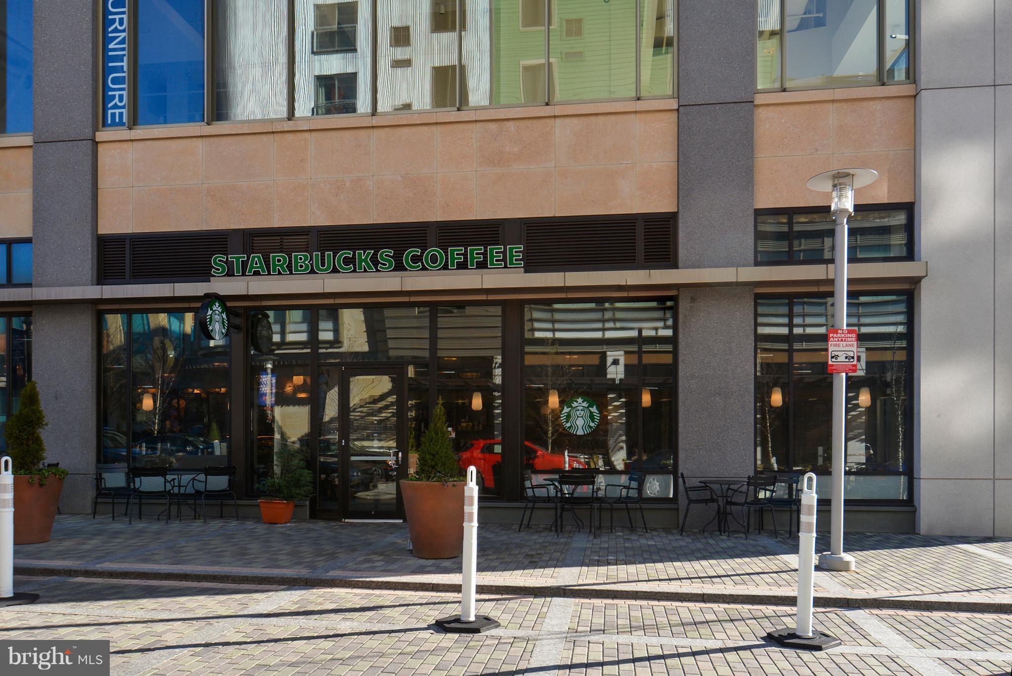 GALLERY AT WHITE FLINT - Residential Lease