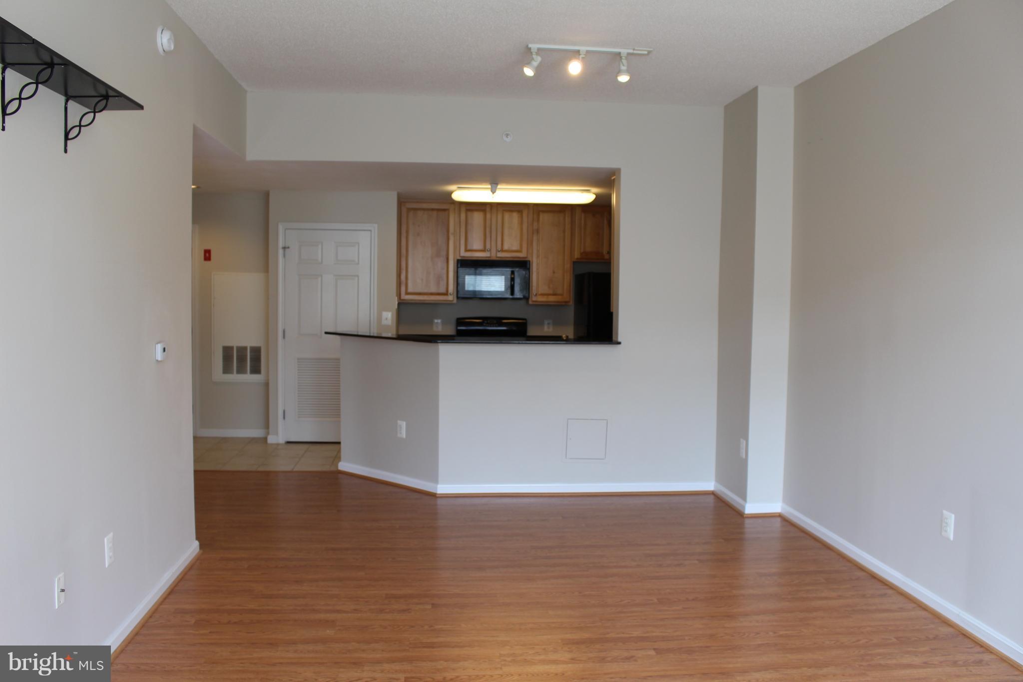 GALLERY AT WHITE FLINT - Residential Lease